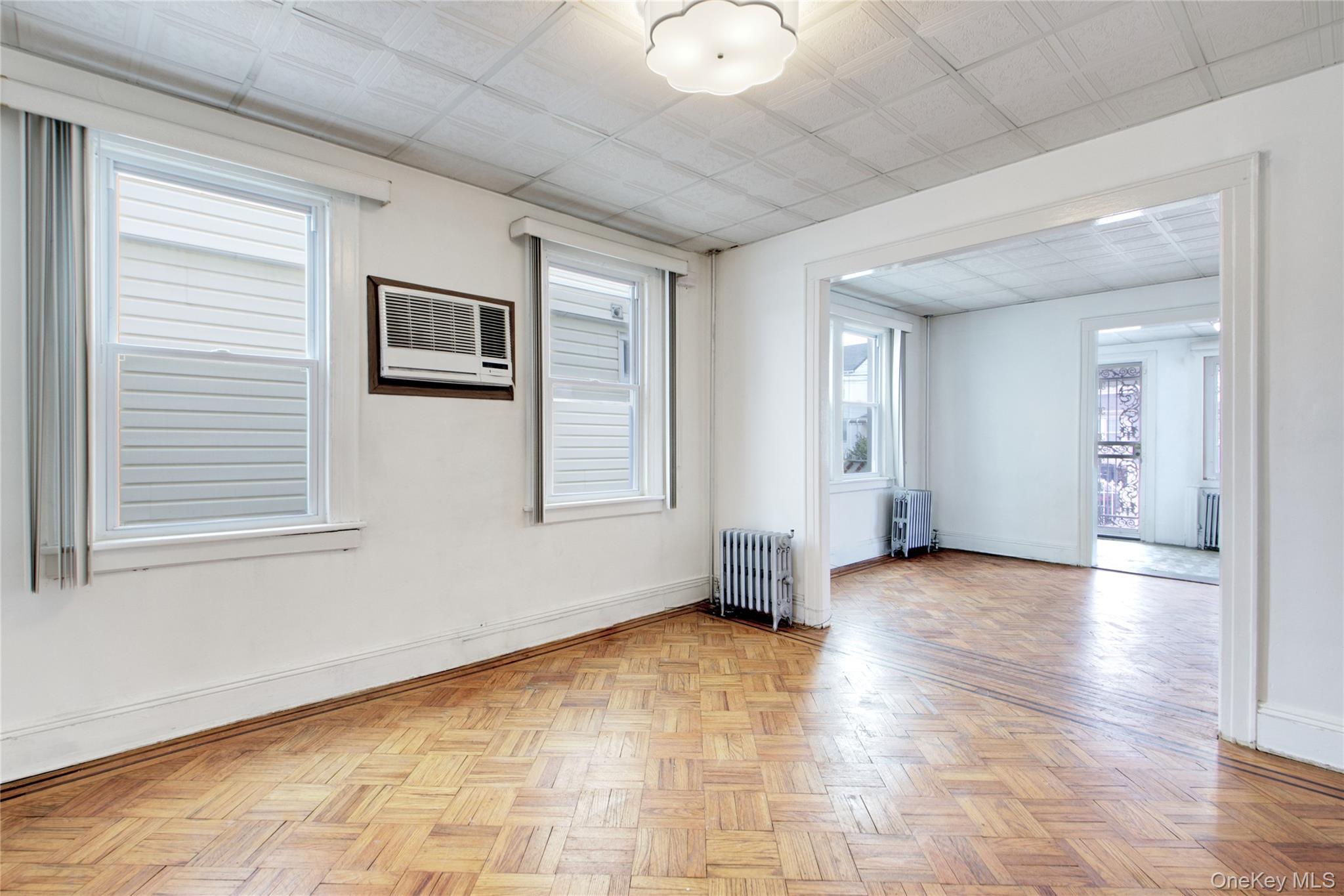 #8 photo, 9031 204th Street, Hollis , NY 11423