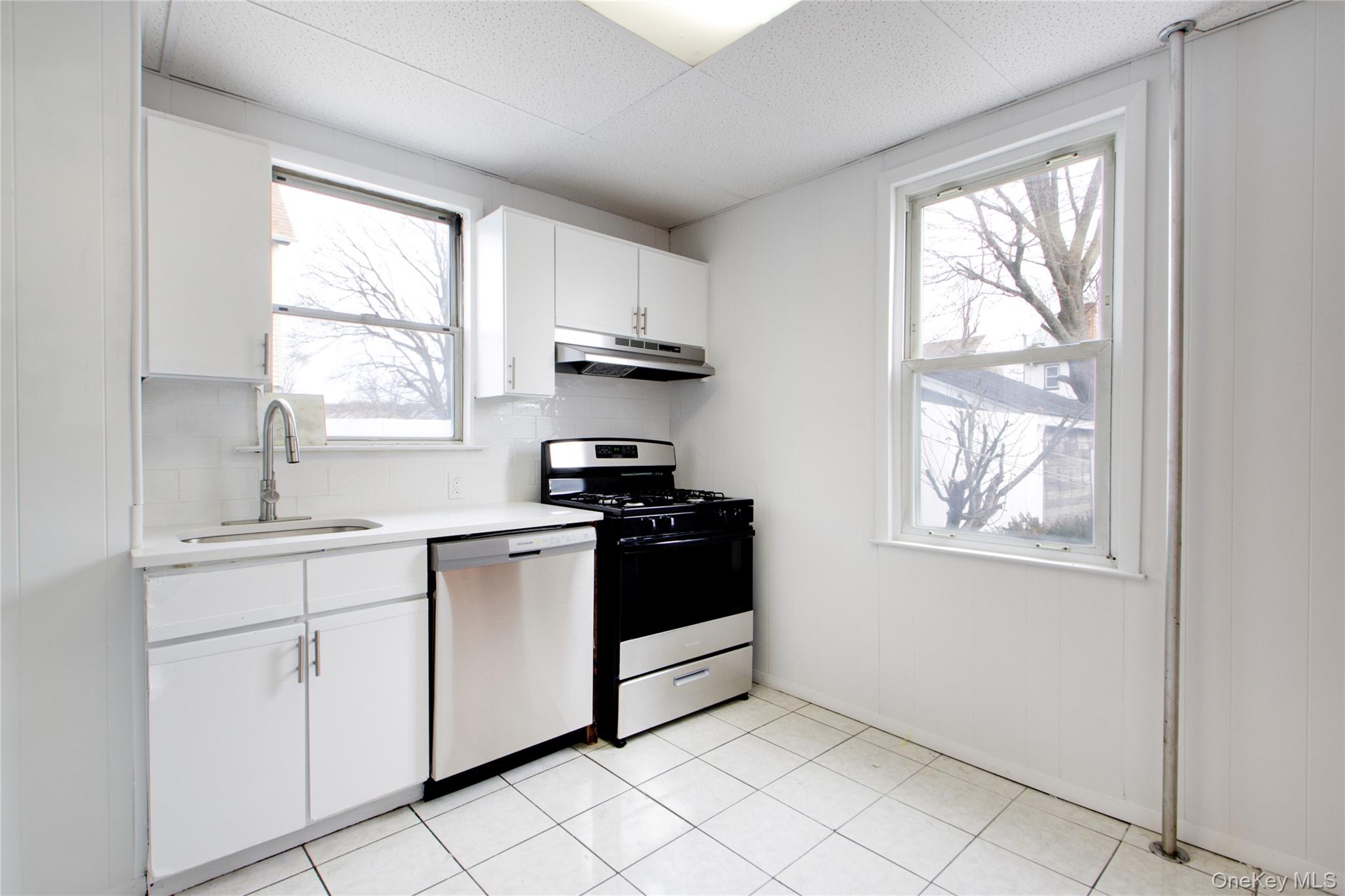 #9 photo, 9031 204th Street, Hollis , NY 11423