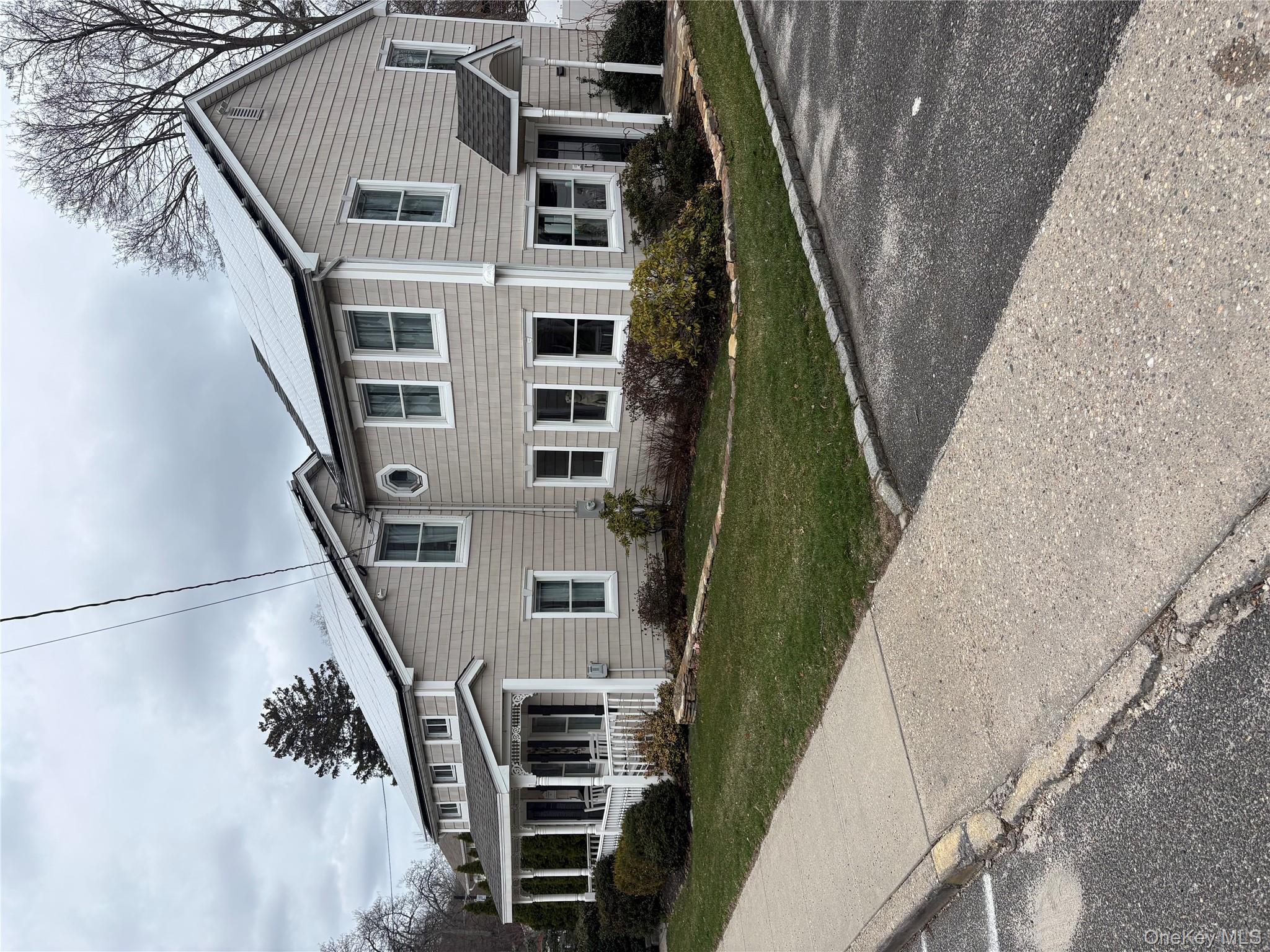 #1 photo, 105 Myrtle Avenue, Port Jefferson , NY 11777