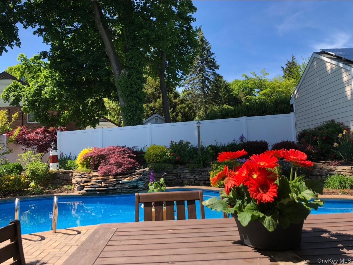 #15 photo, 105 Myrtle Avenue, Port Jefferson , NY 11777