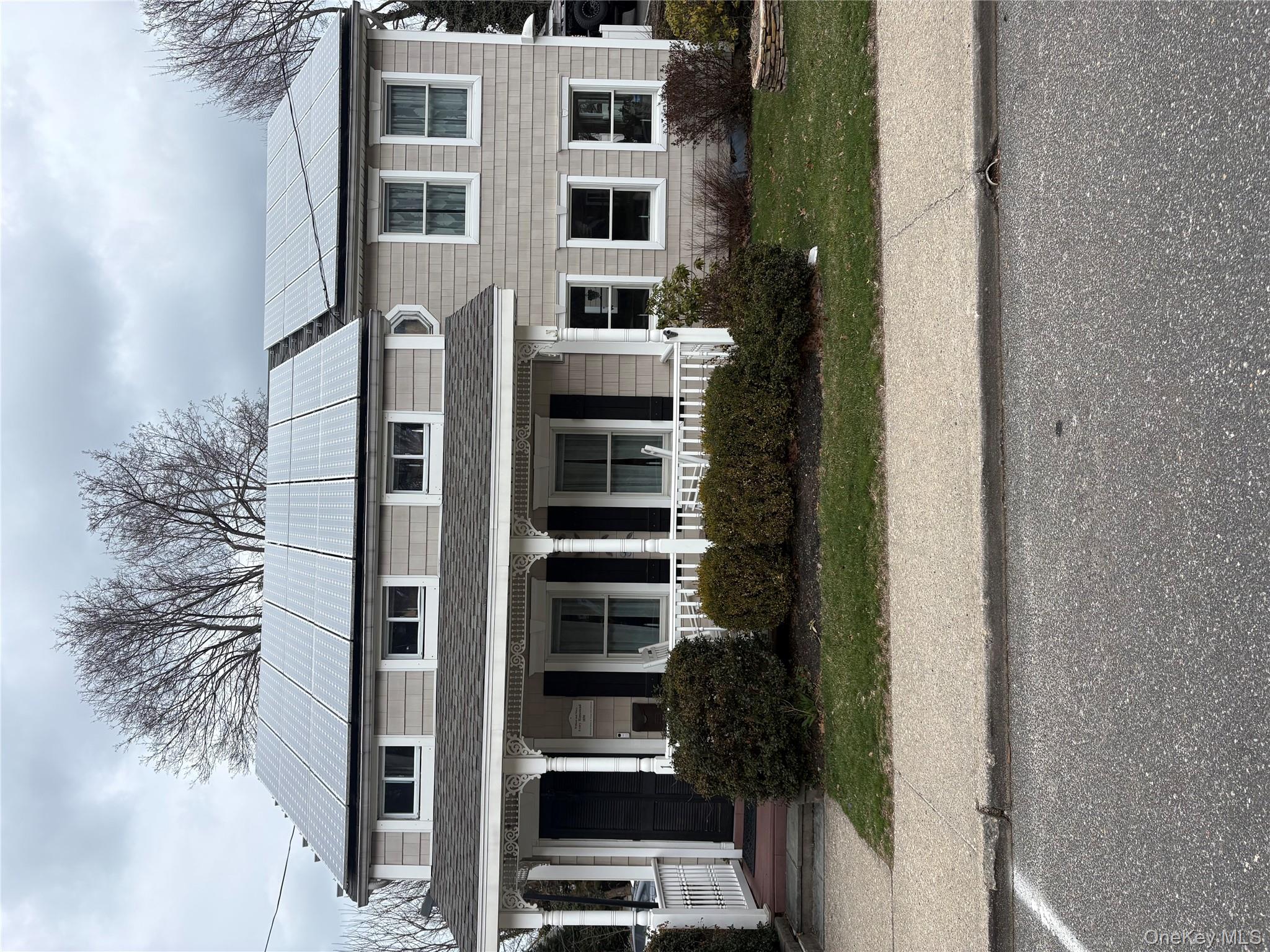 #2 photo, 105 Myrtle Avenue, Port Jefferson , NY 11777