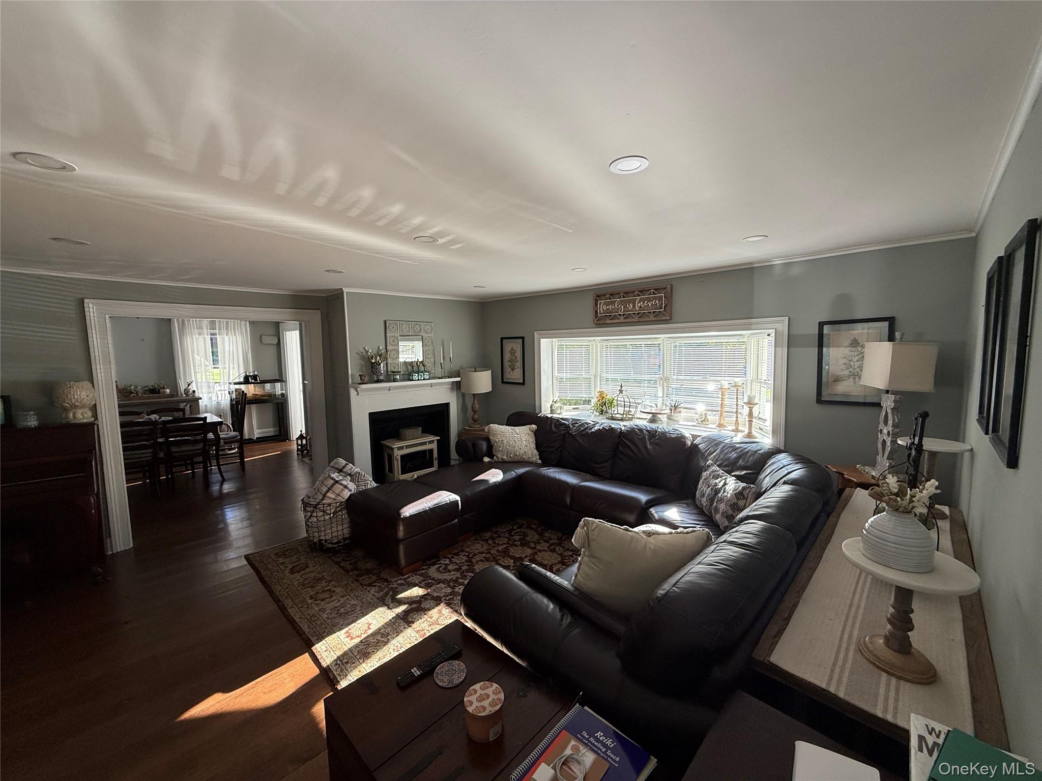 #7 photo, 105 Myrtle Avenue, Port Jefferson , NY 11777