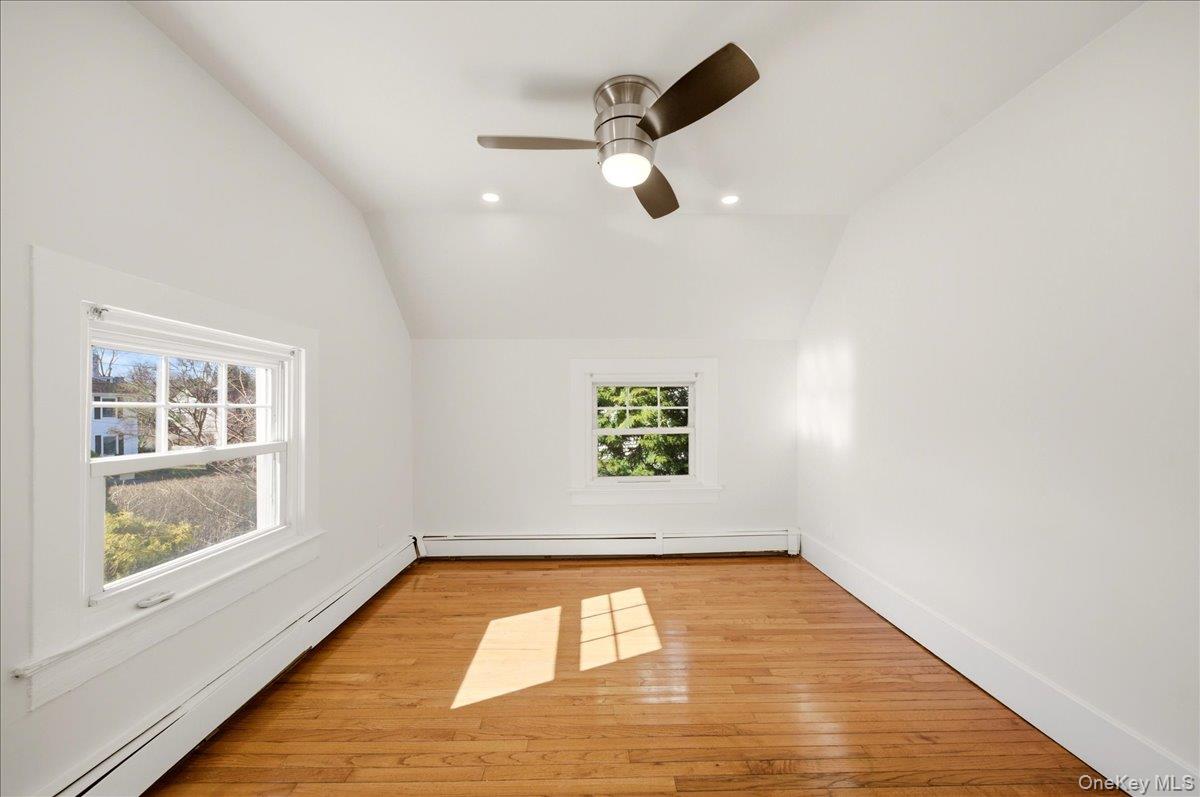 #8 photo, 32 Orchard Street, Pleasantville , NY 10570