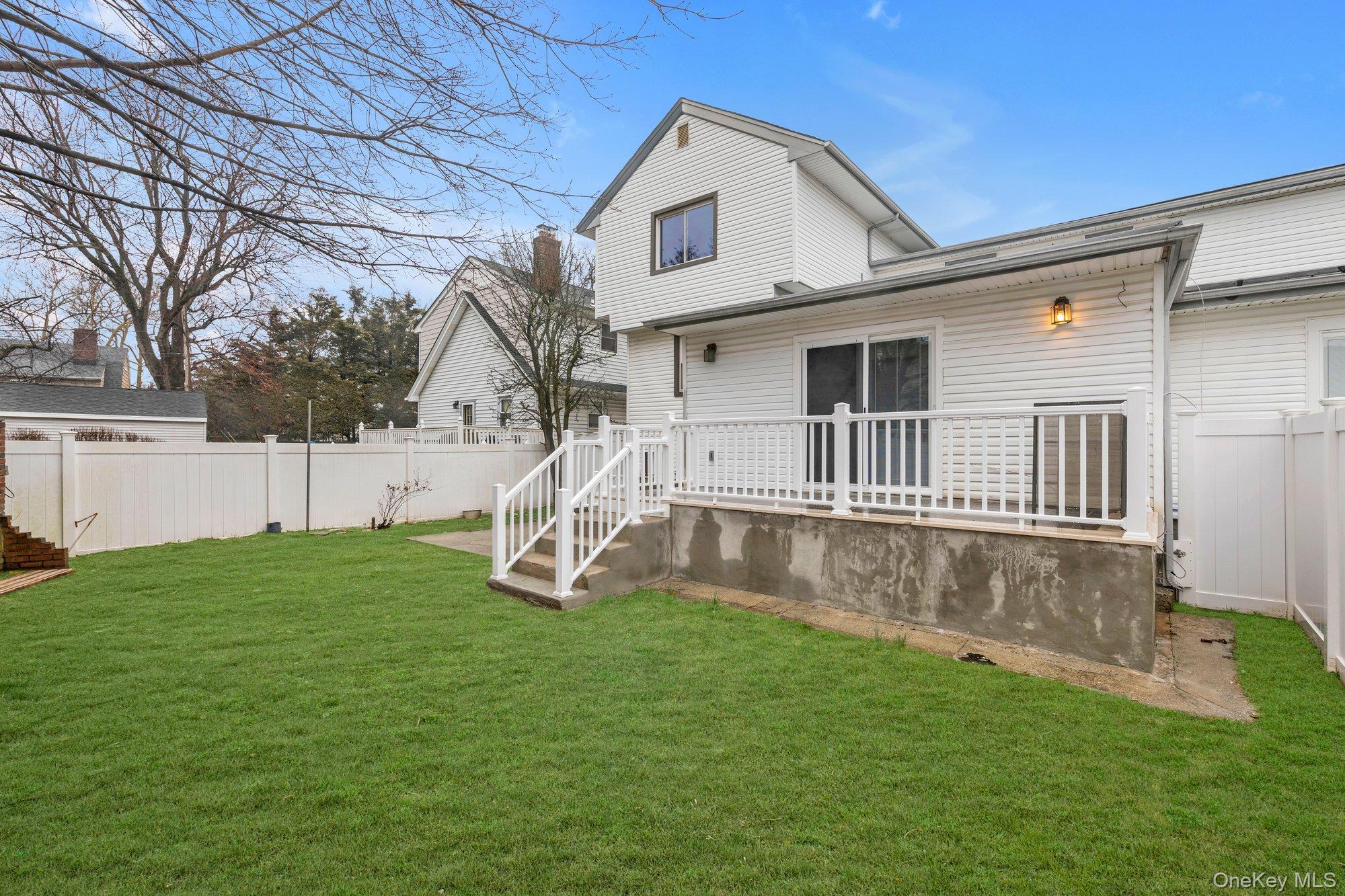 #16 photo, 295 Plain Court, নাসাউ কাউন্টি Franklin Square , NY 11010