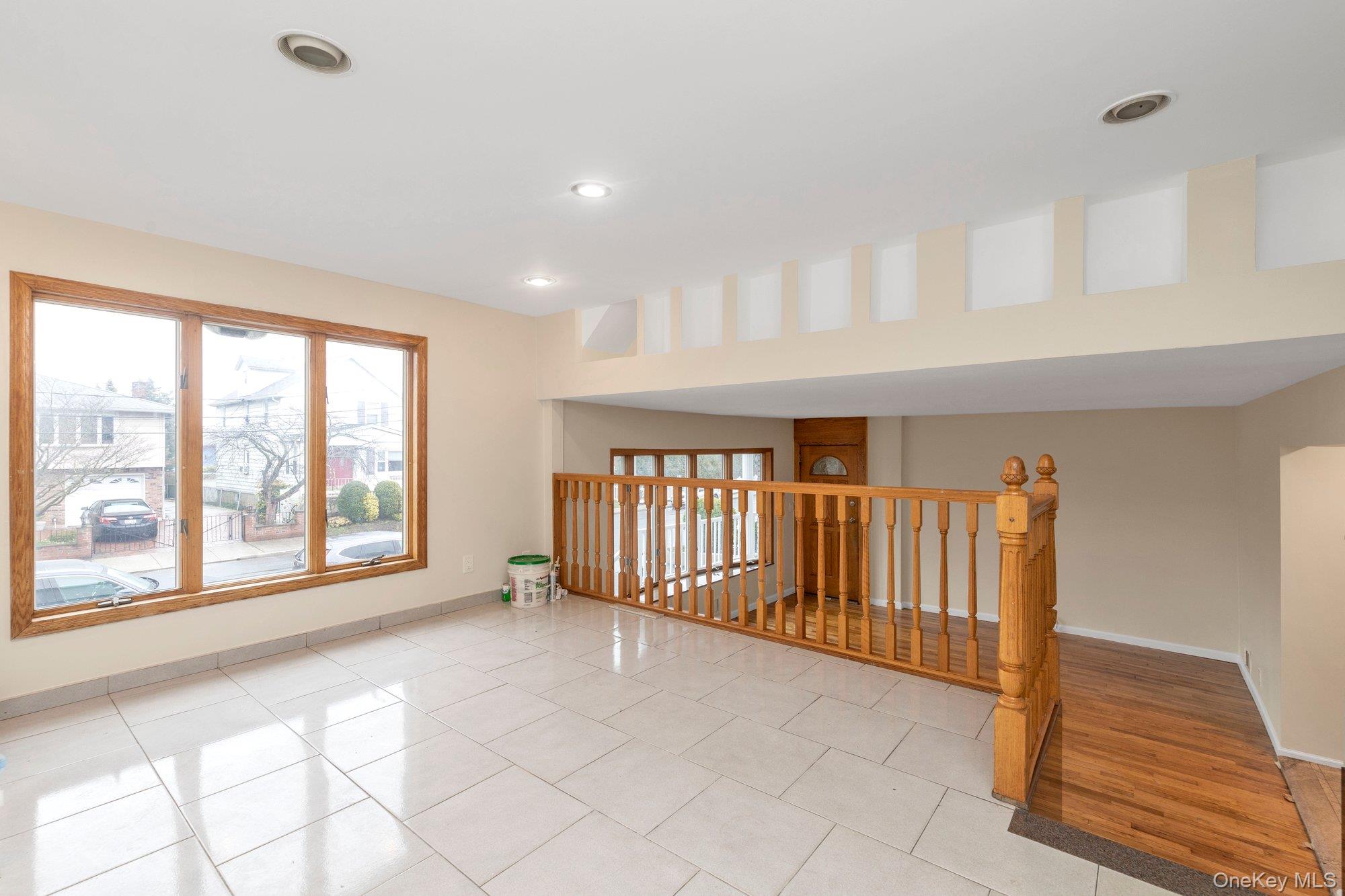 #4 photo, 295 Plain Court, নাসাউ কাউন্টি Franklin Square , NY 11010