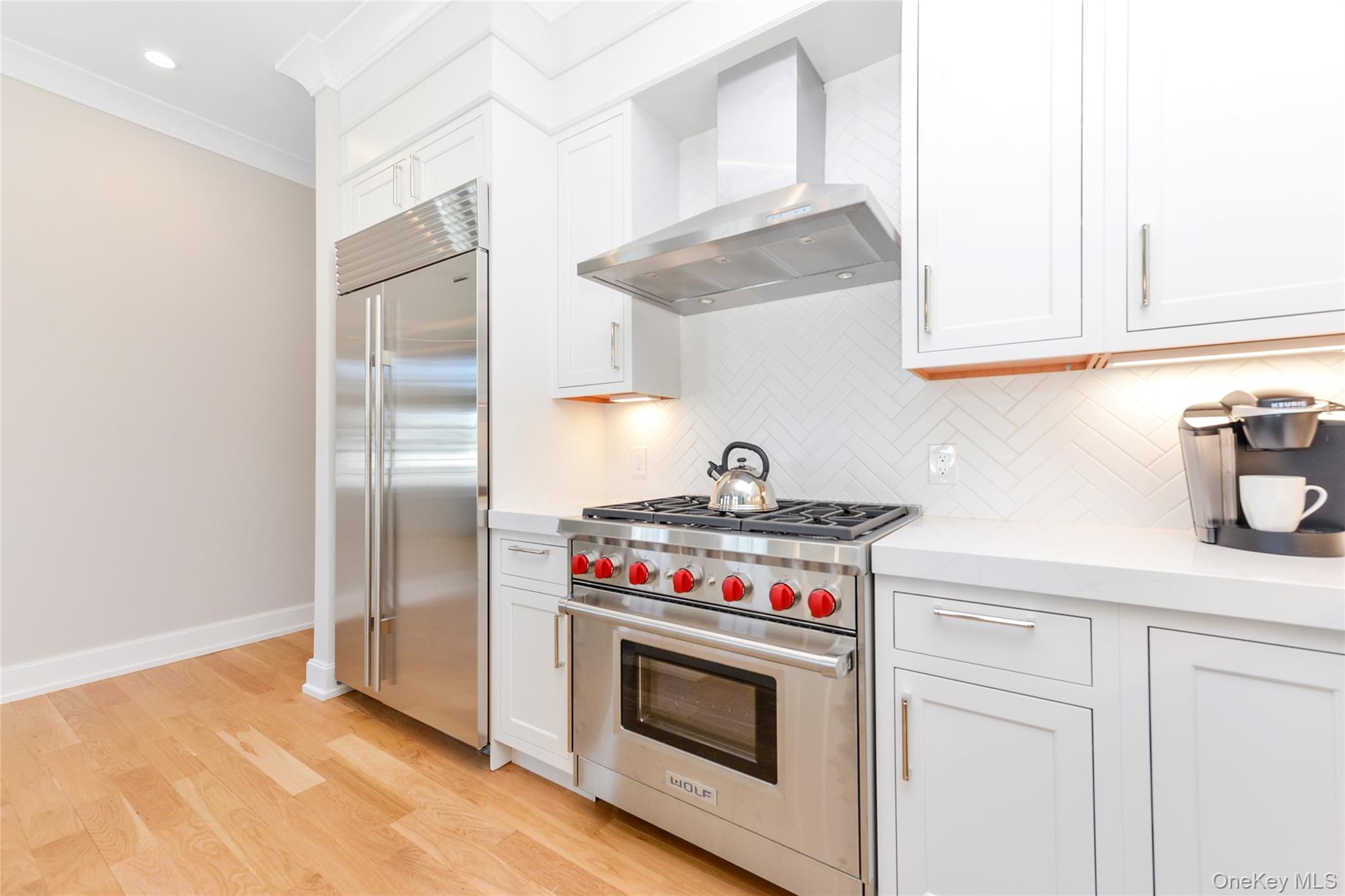 #11 photo, 601 Grist Mill Circle, Roslyn , NY 11576