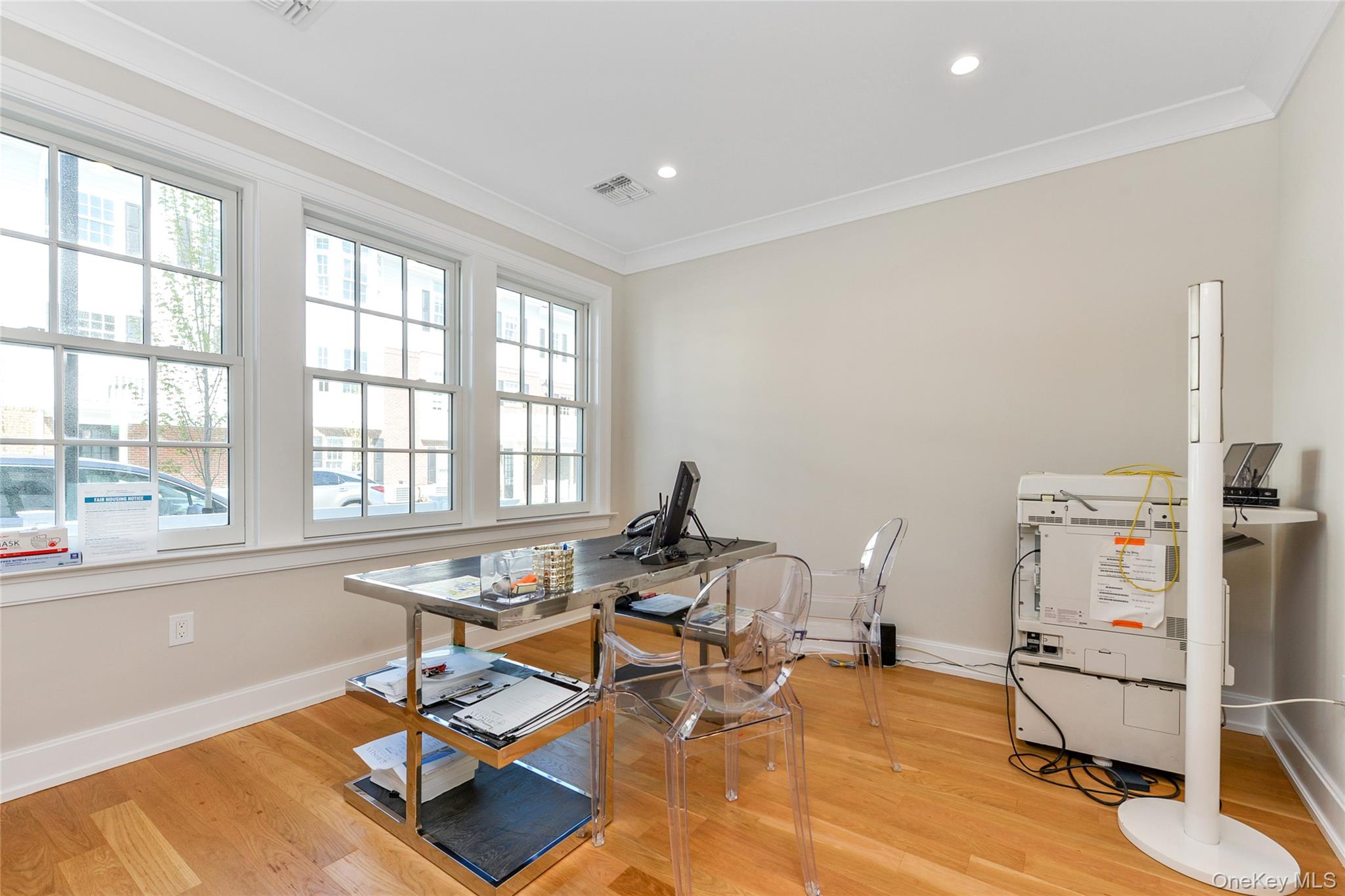 #12 photo, 601 Grist Mill Circle, Roslyn , NY 11576