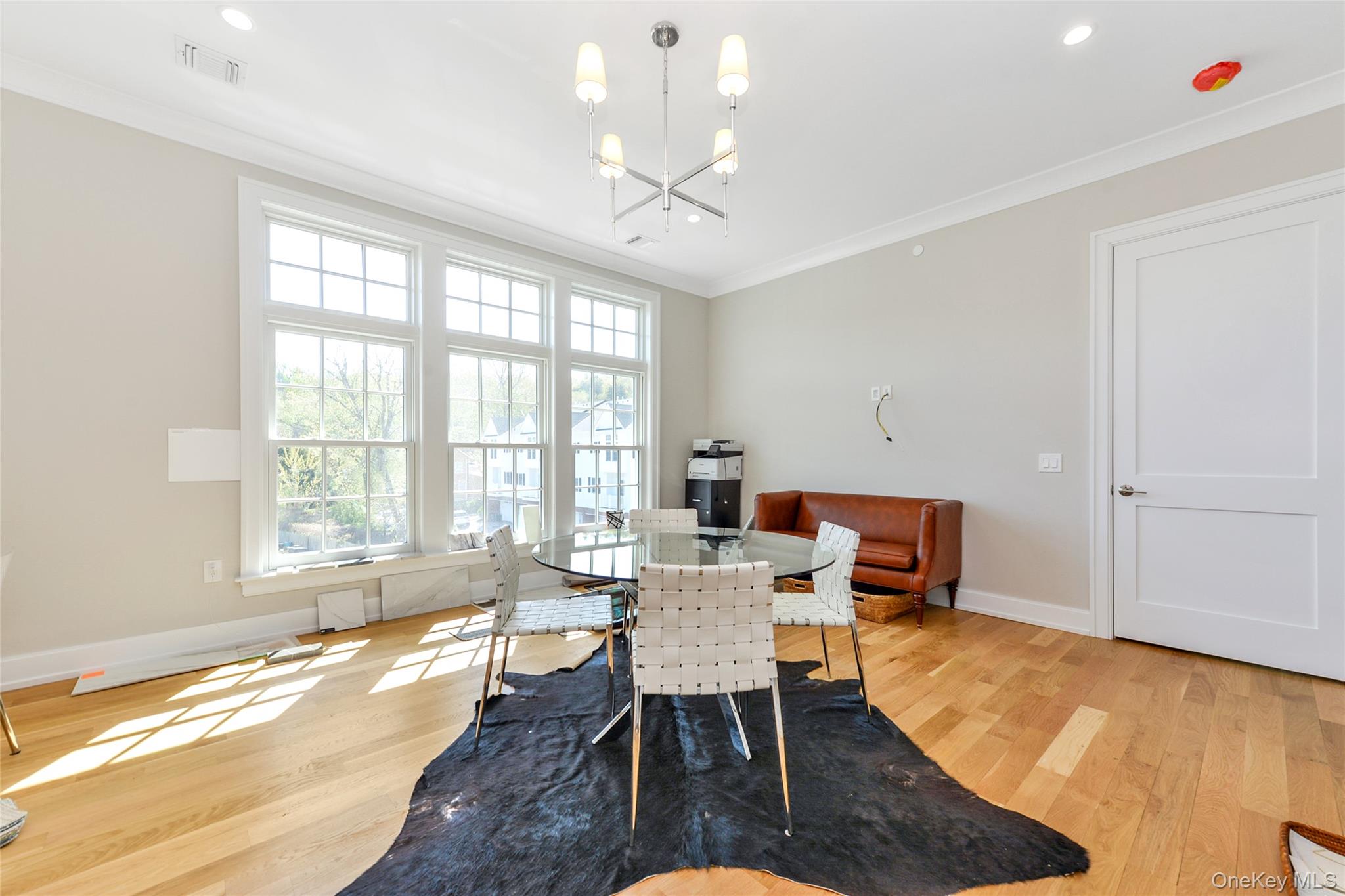 #14 photo, 601 Grist Mill Circle, Roslyn , NY 11576