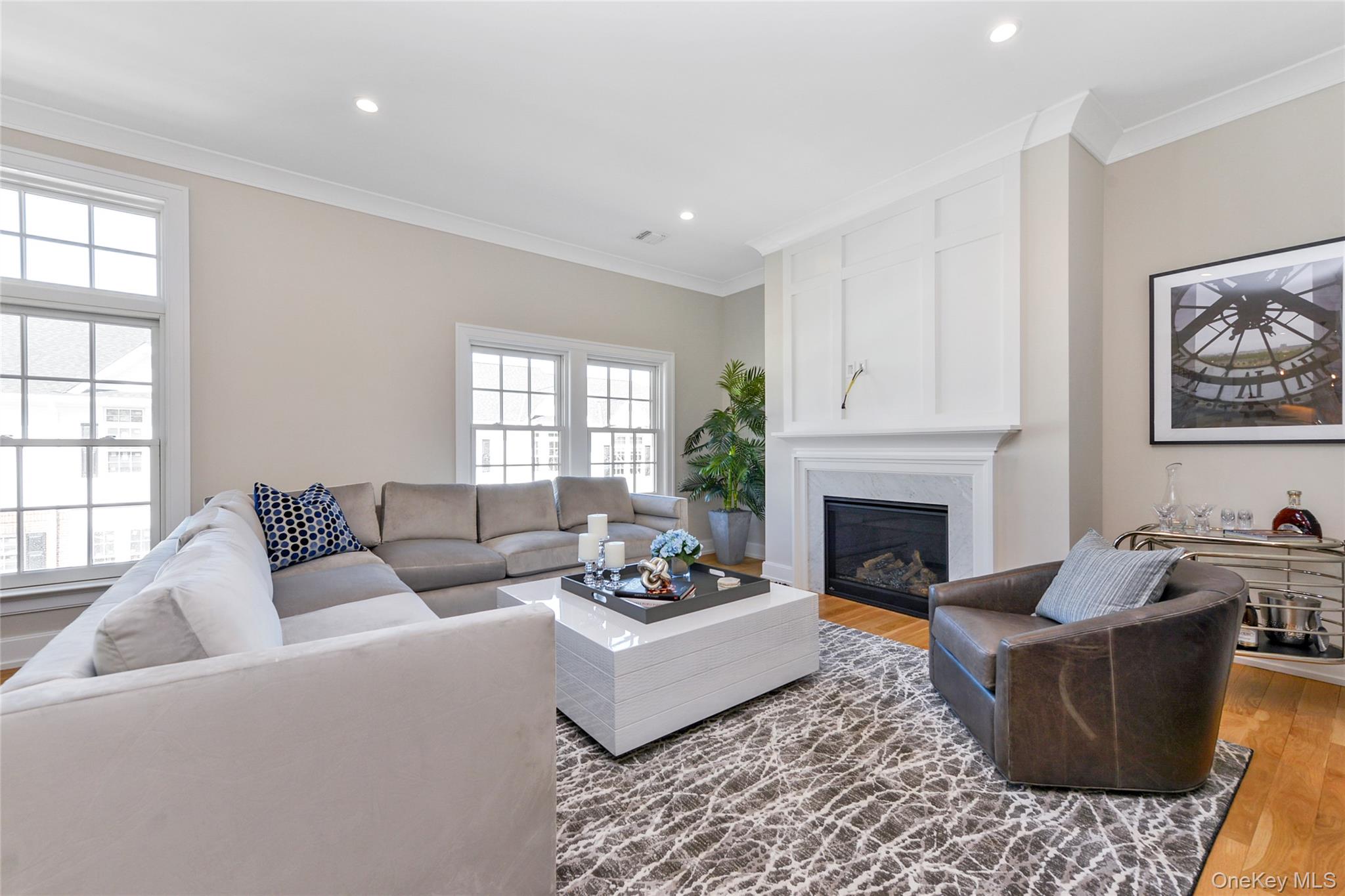 #4 photo, 601 Grist Mill Circle, Roslyn , NY 11576