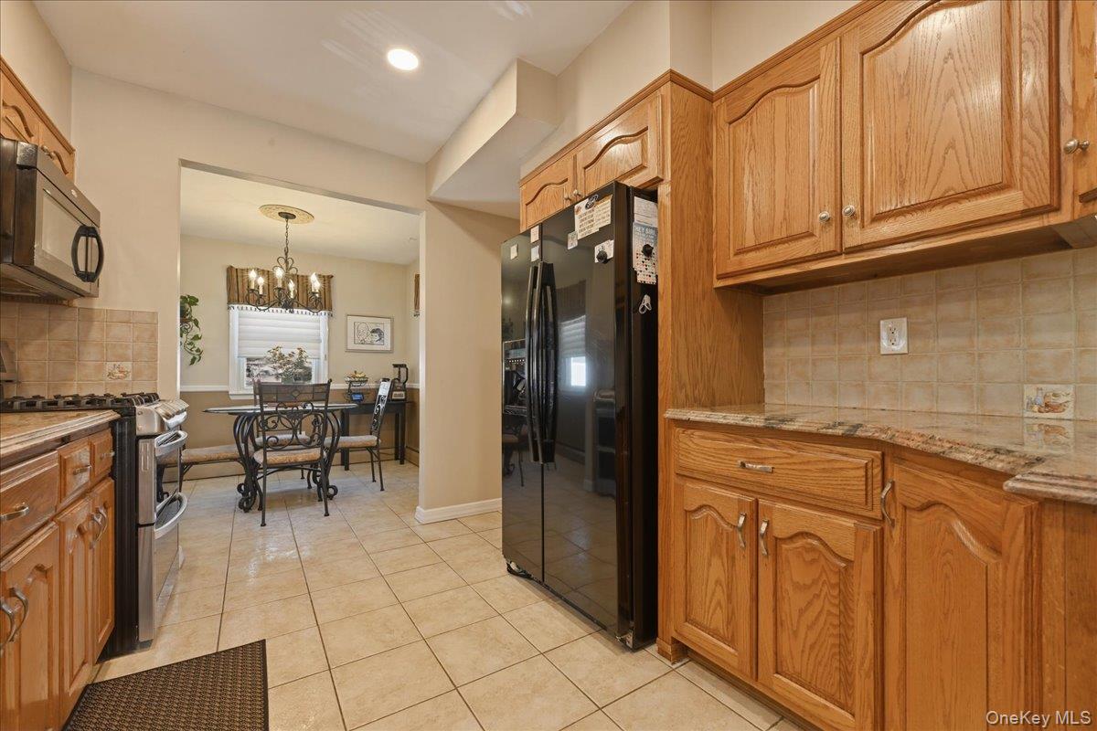 #17 photo, 38 Pine Avenue, নাসাউ কাউন্টি Floral Park , NY 11001