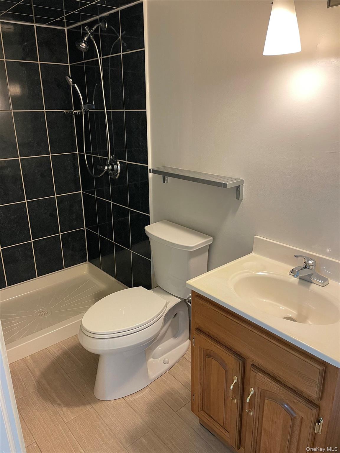 #20 photo, 8 Cameron Lane, Valley Stream , NY 11581