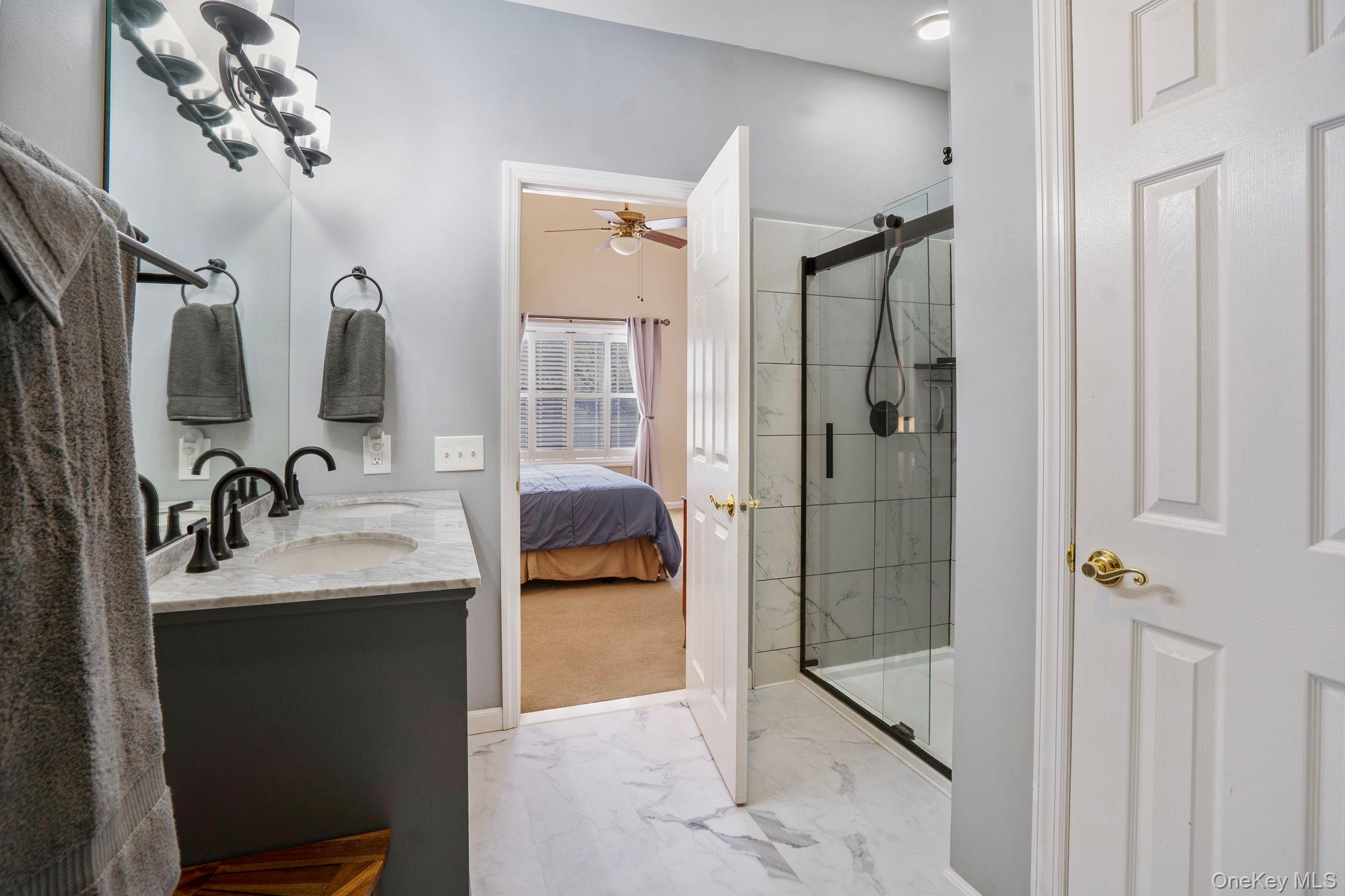 #13 photo, 24 Brookville Way, সাফোক কাউন্টি Manorville , NY 11949