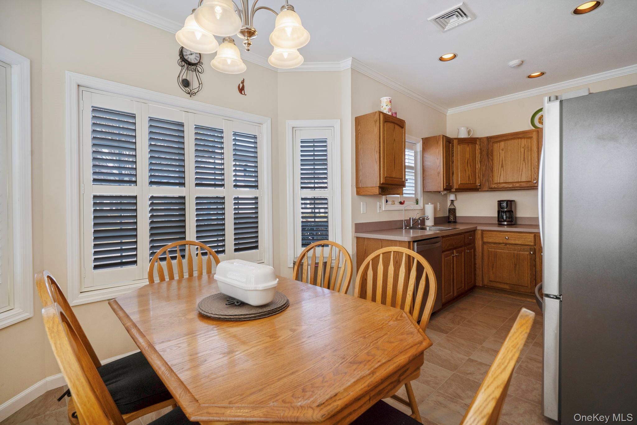 #7 photo, 24 Brookville Way, সাফোক কাউন্টি Manorville , NY 11949