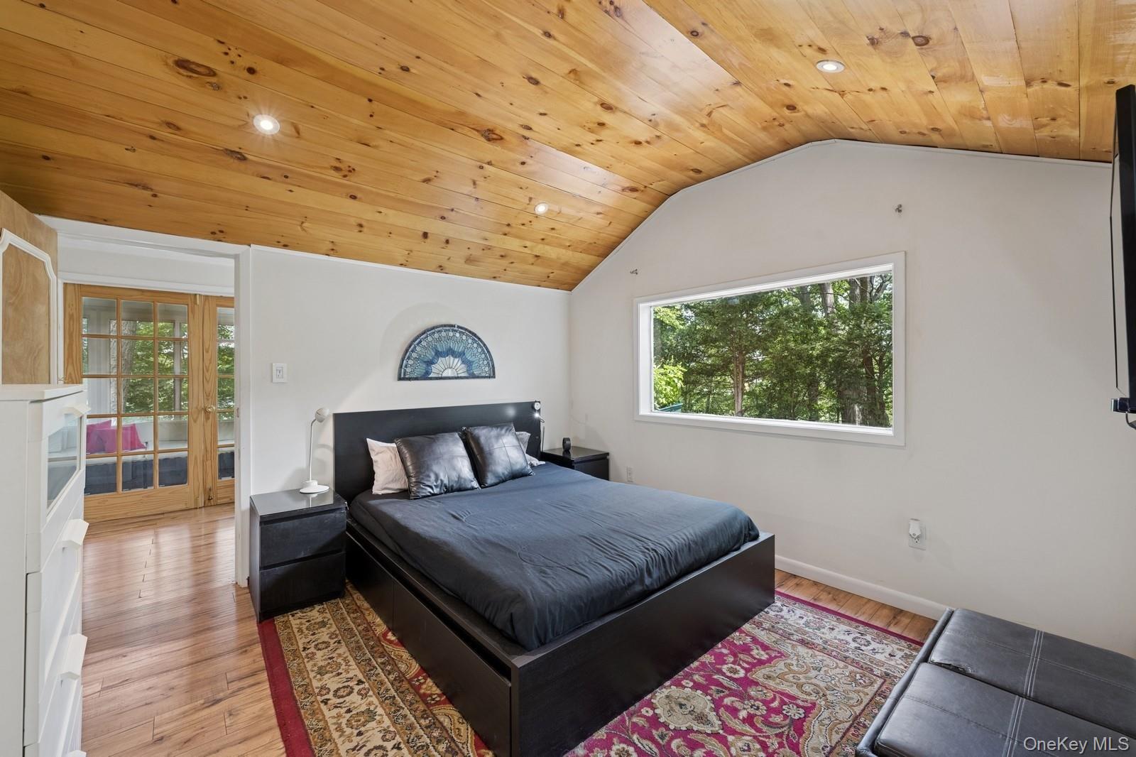 #12 photo, 8 Towle Place, Glen Cove , NY 11542