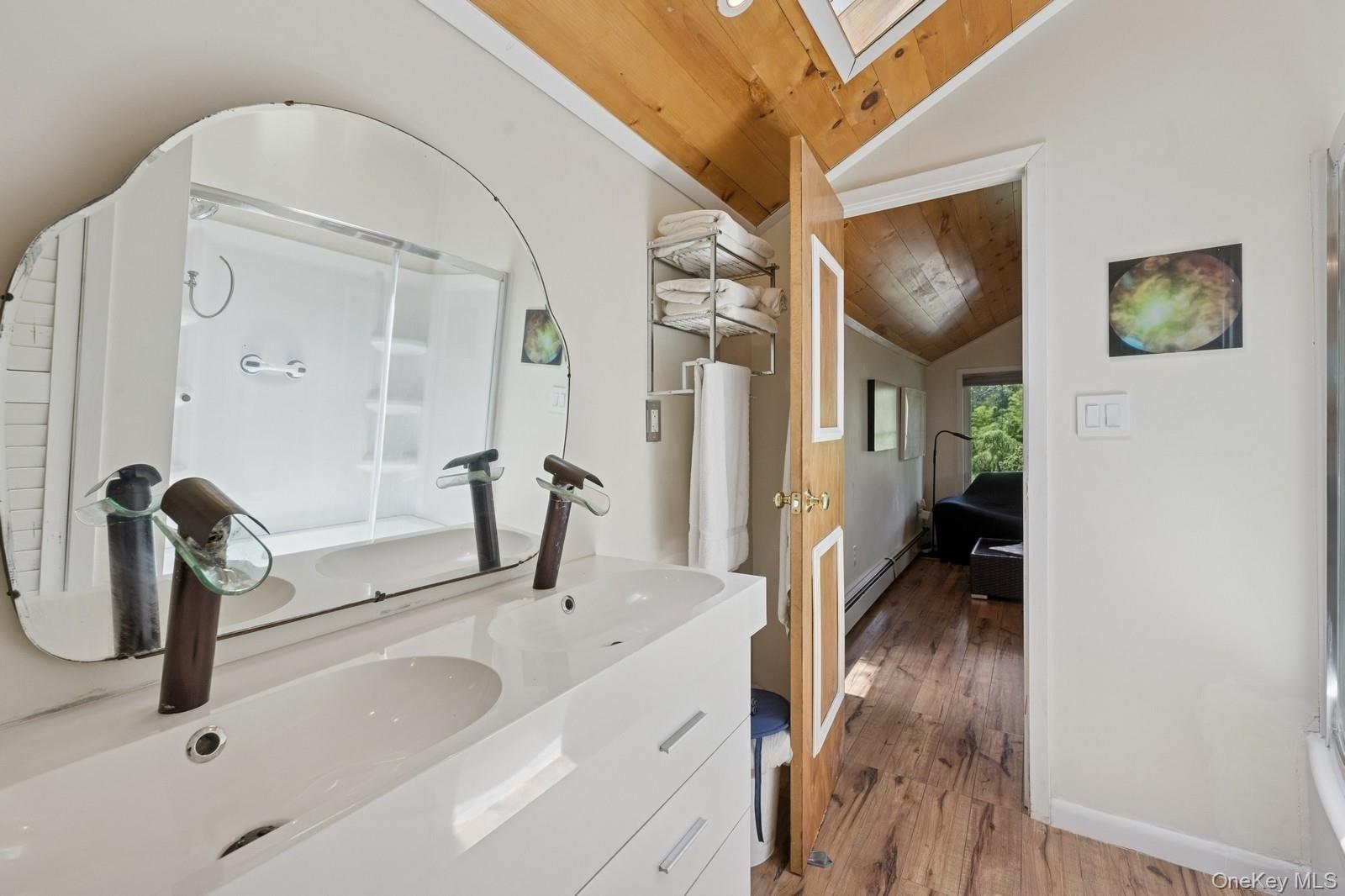 #13 photo, 8 Towle Place, Glen Cove , NY 11542