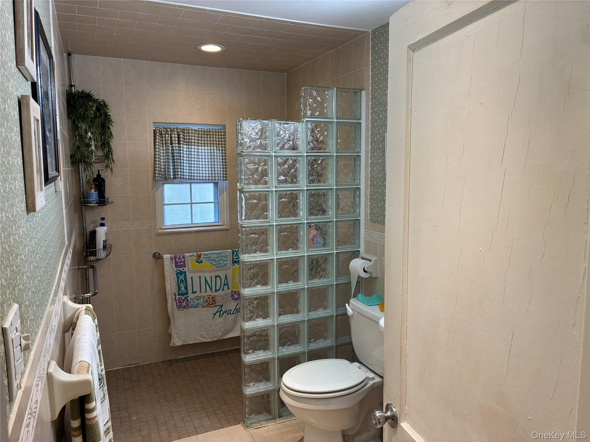 #15 photo, 21 Wellington Place, 東長島 Amityville , NY 11701