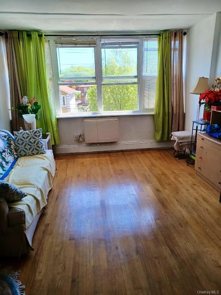 #10 photo, 4618 161st Street, Flushing , NY 11358