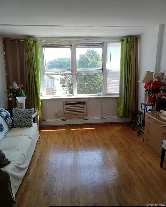 #13 photo, 4618 161st Street, Flushing , NY 11358