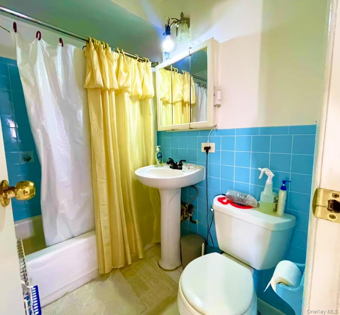 #5 photo, 4618 161st Street, Flushing , NY 11358