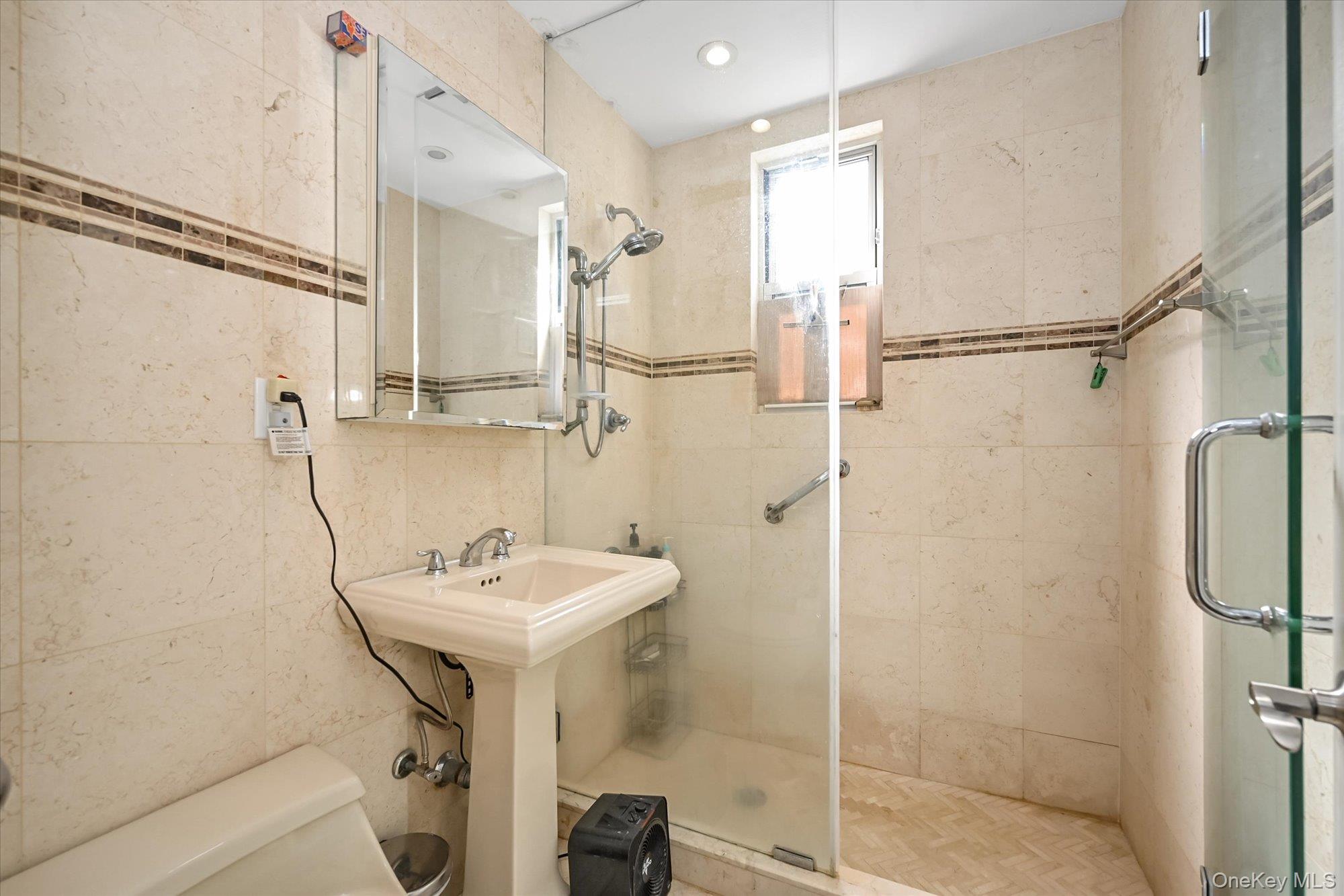 #9 photo, 29-42 164th Street, Flushing , NY 11358