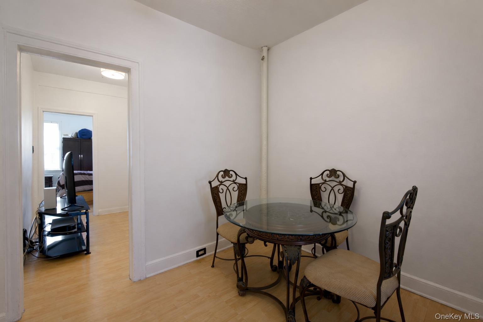 #6 photo, 6089 54th Street, Maspeth , NY 11378