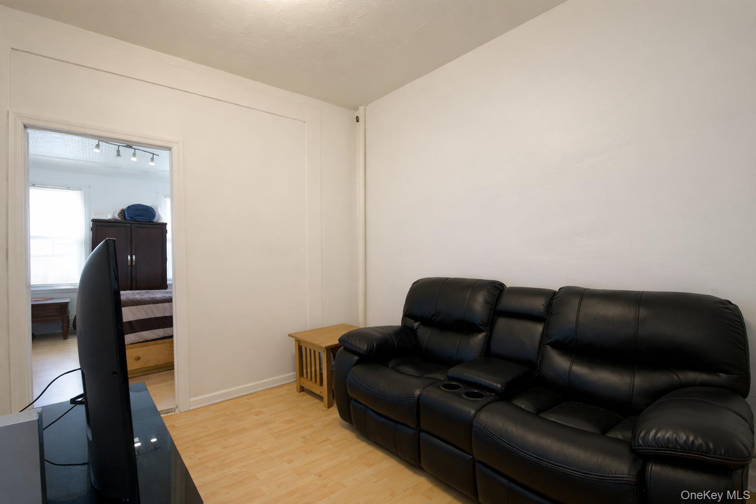 #7 photo, 6089 54th Street, Maspeth , NY 11378