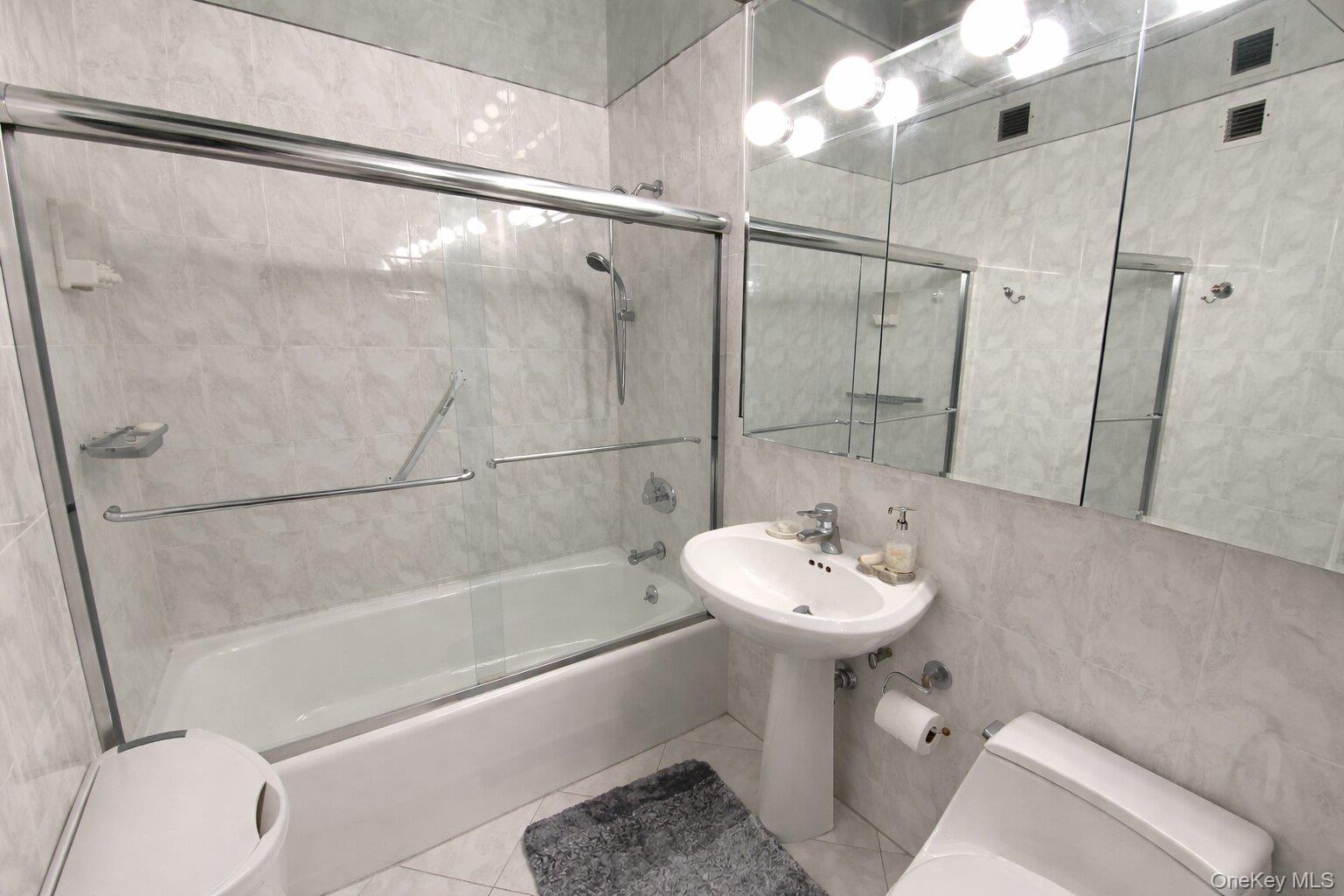 #16 photo, 26910 Grand Central Parkway, Floral Park , NY 11005