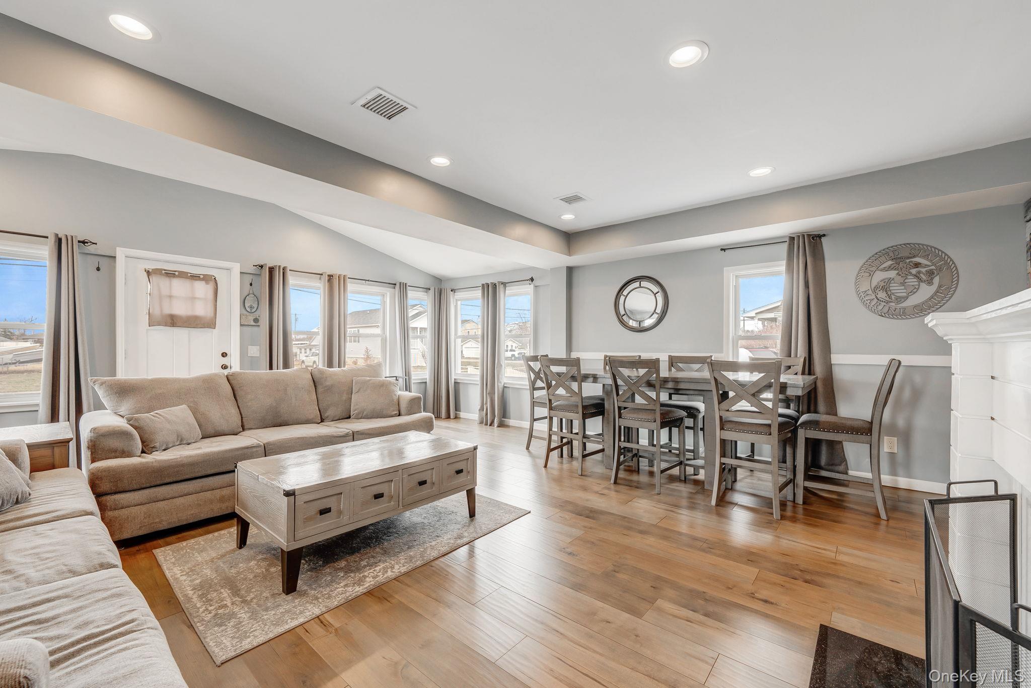 #8 photo, 244 S Bayview Avenue, Amityville , NY 11701