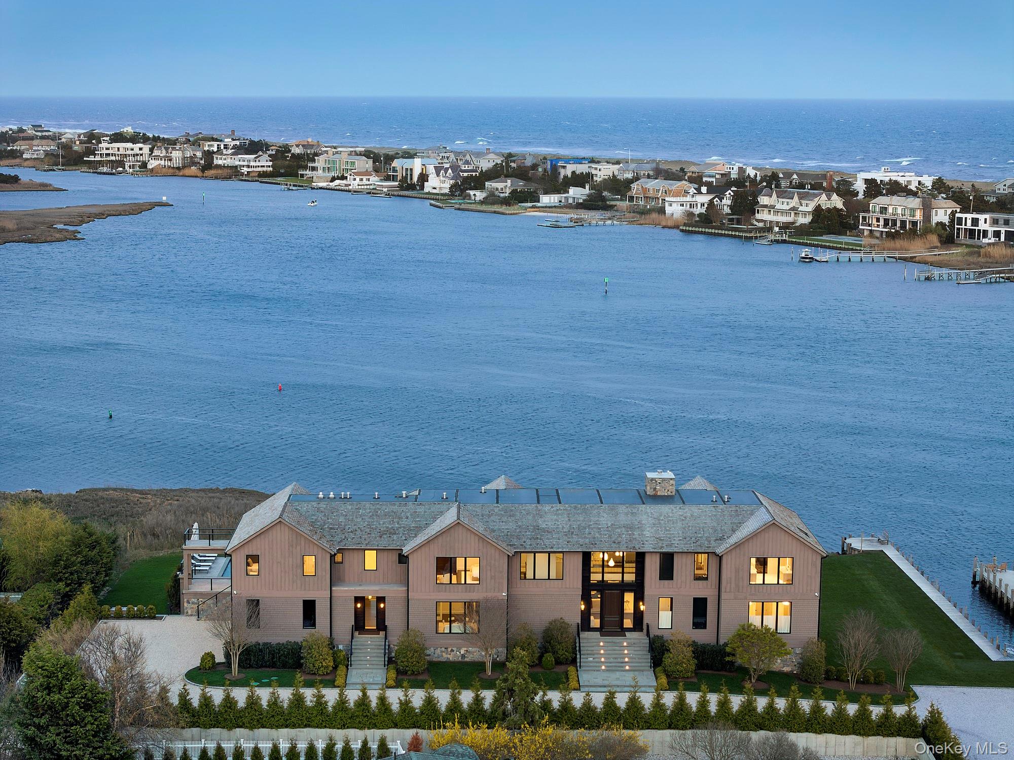 #1 photo, 34 Westbridge Road, সাফোক কাউন্টি Westhampton Beach , NY 11978