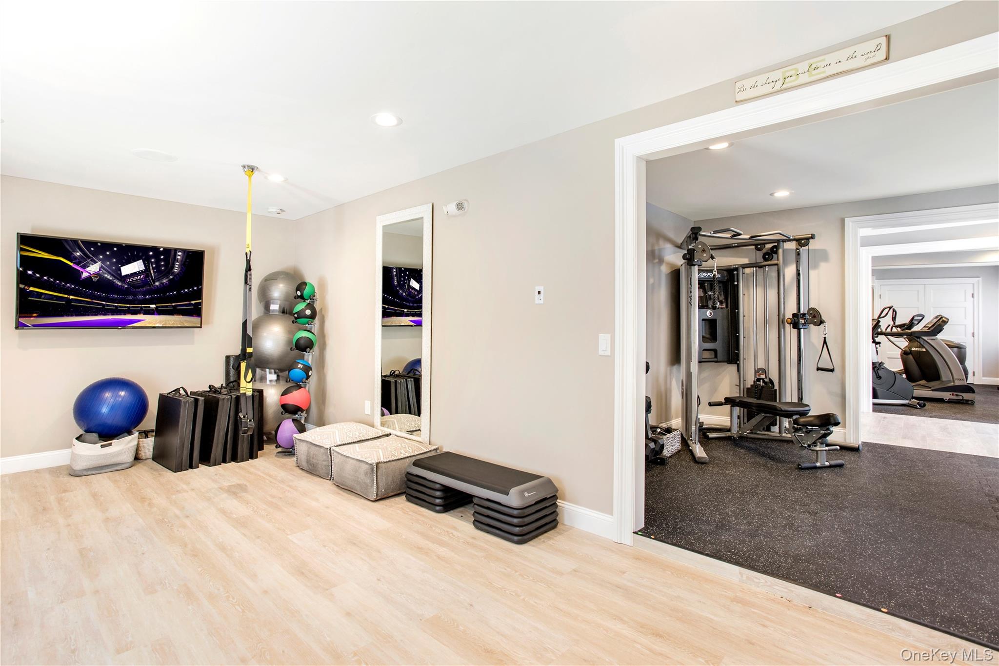 #13 photo, 580 Dune Road, Westhampton , NY 11978