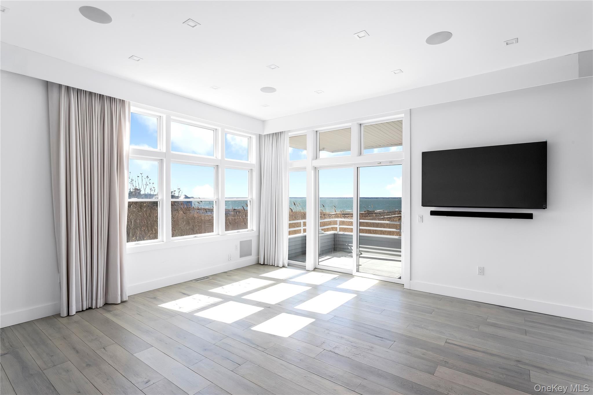 #14 photo, 580 Dune Road, Westhampton , NY 11978