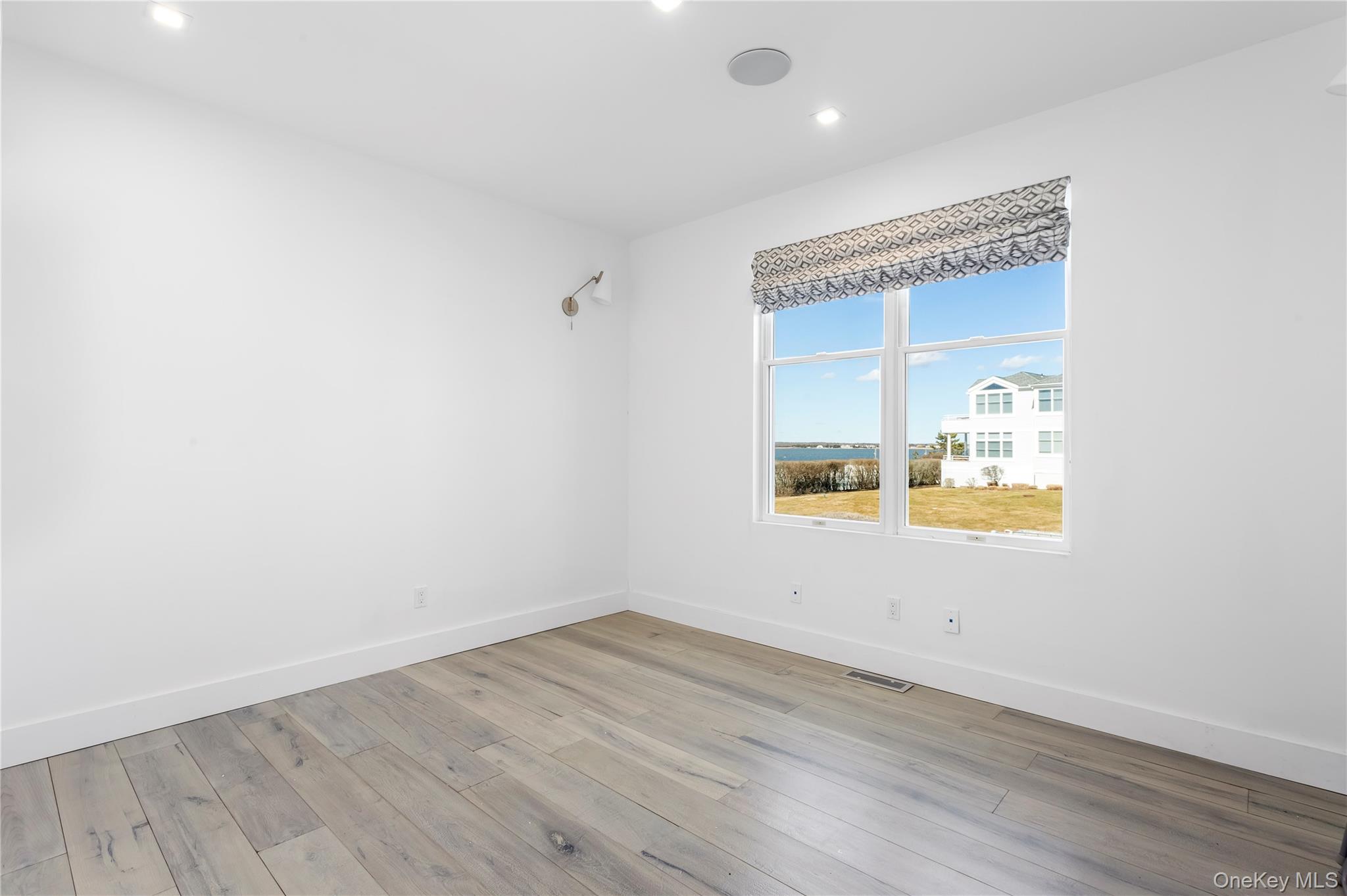 #16 photo, 580 Dune Road, Westhampton , NY 11978