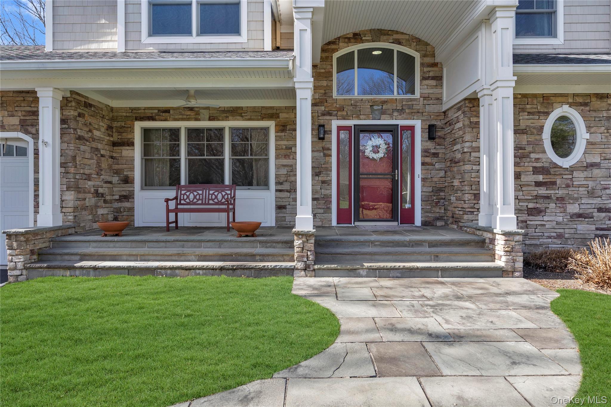 #2 photo, 9 Walden Place, সাফোক কাউন্টি Huntington , NY 11743