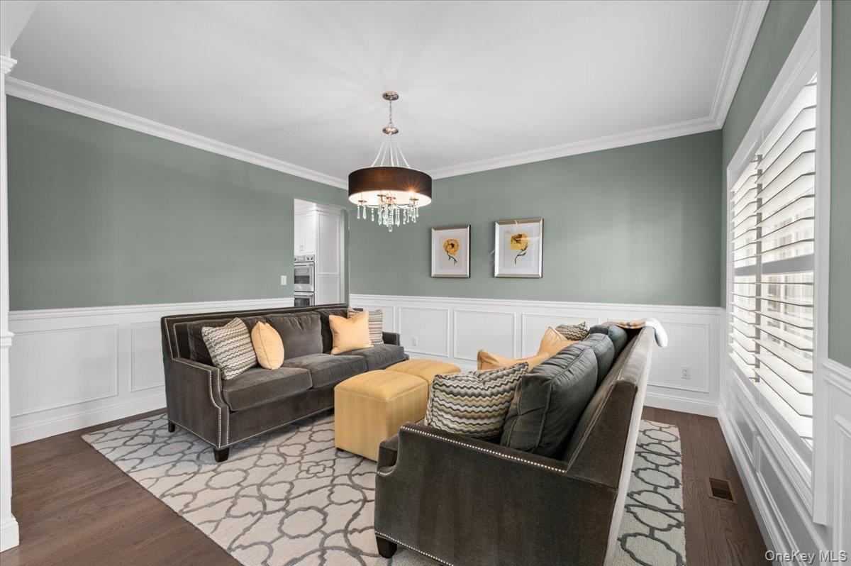 #13 photo, 42 Meadowbrook Road, নাসাউ কাউন্টি Syosset , NY 11791