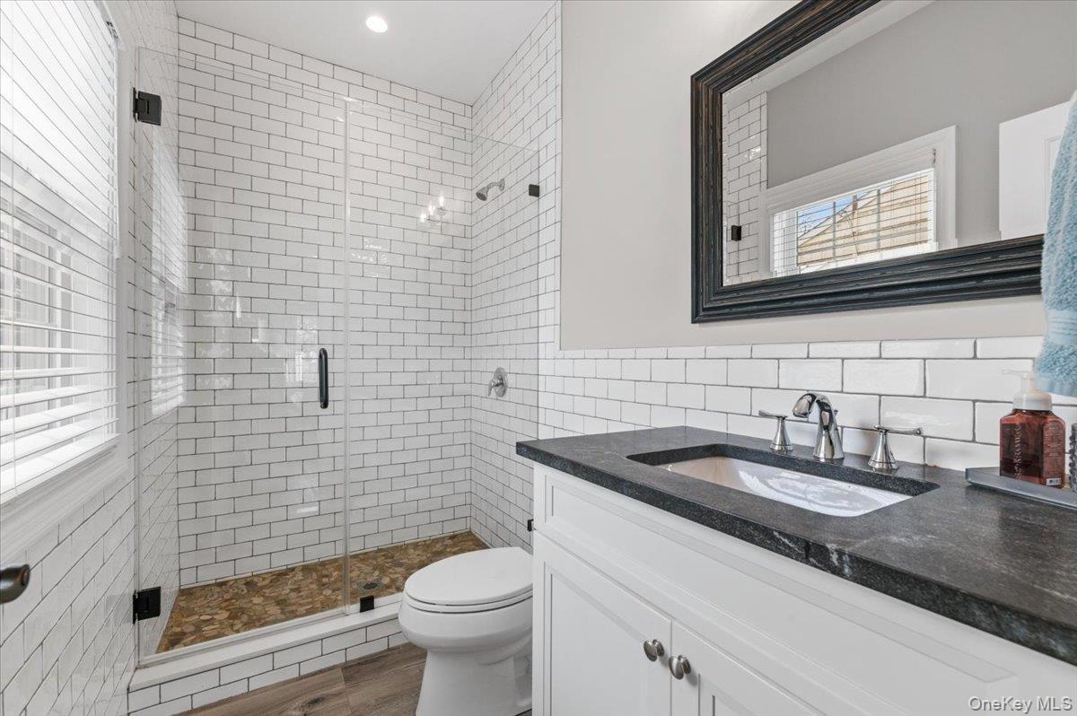 #17 photo, 42 Meadowbrook Road, নাসাউ কাউন্টি Syosset , NY 11791