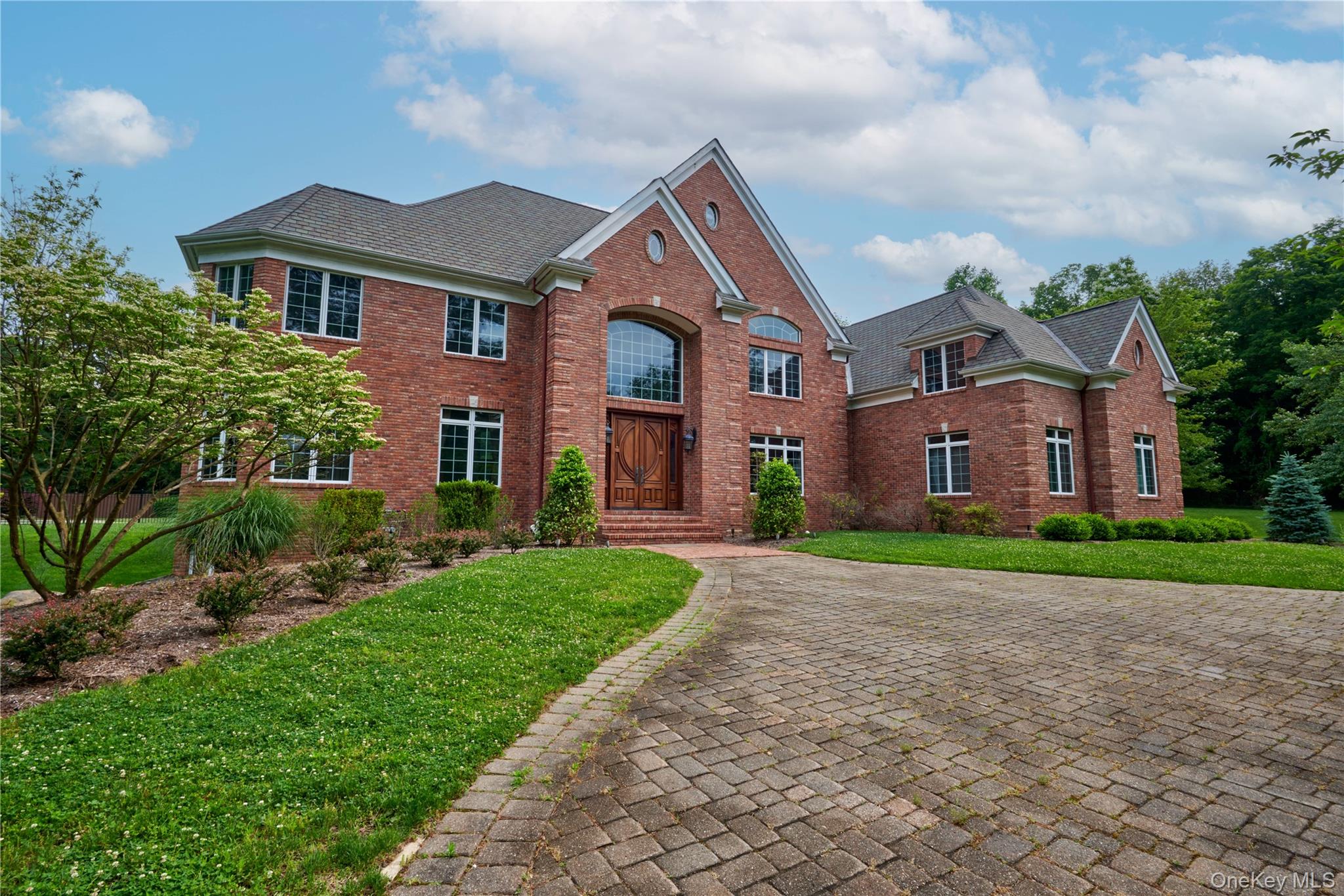 #1 photo, 637 S Mountain Road, New City , NY 10956