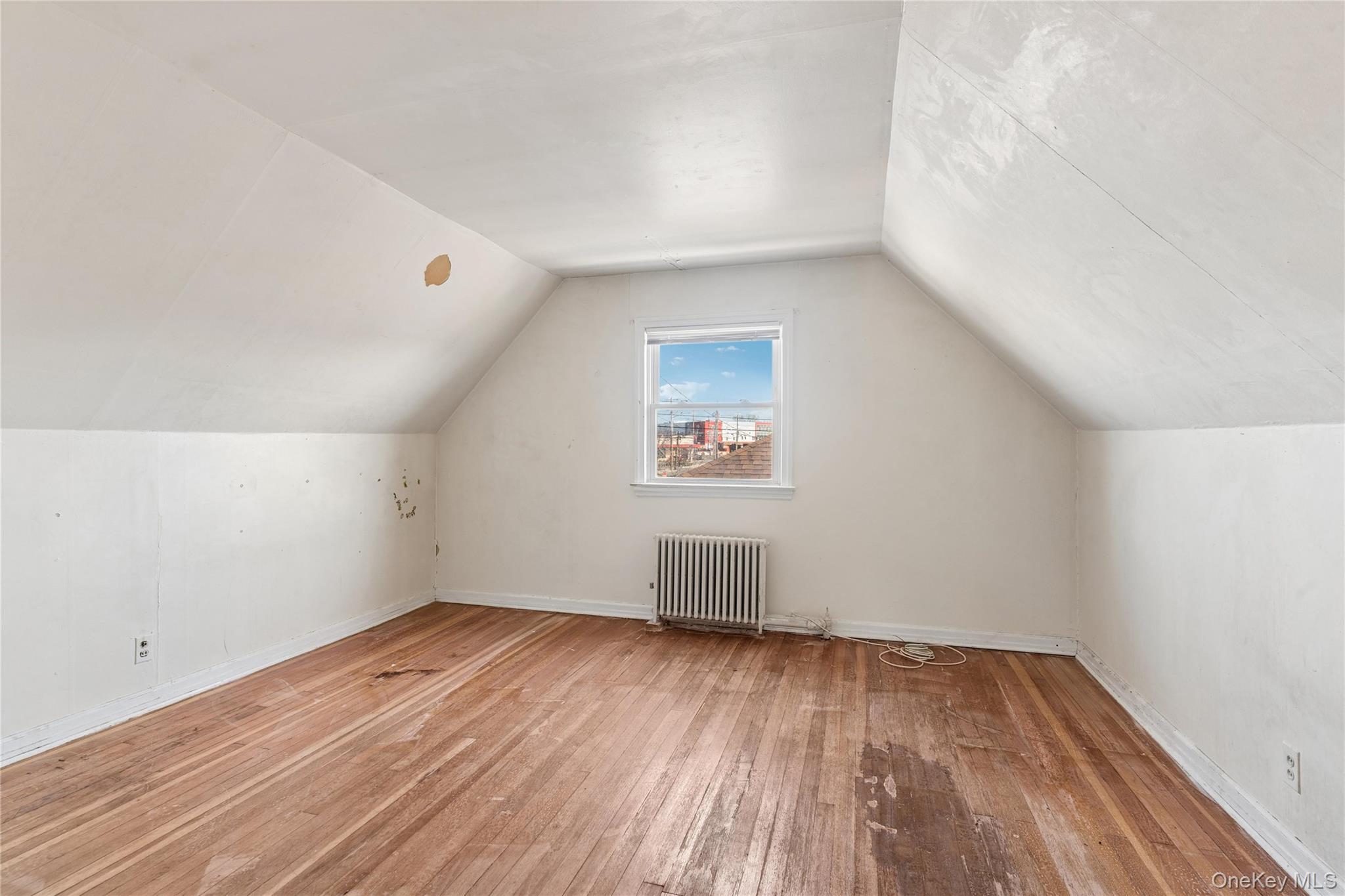 #17 photo, 2036 Front Street, East Meadow , NY 11554