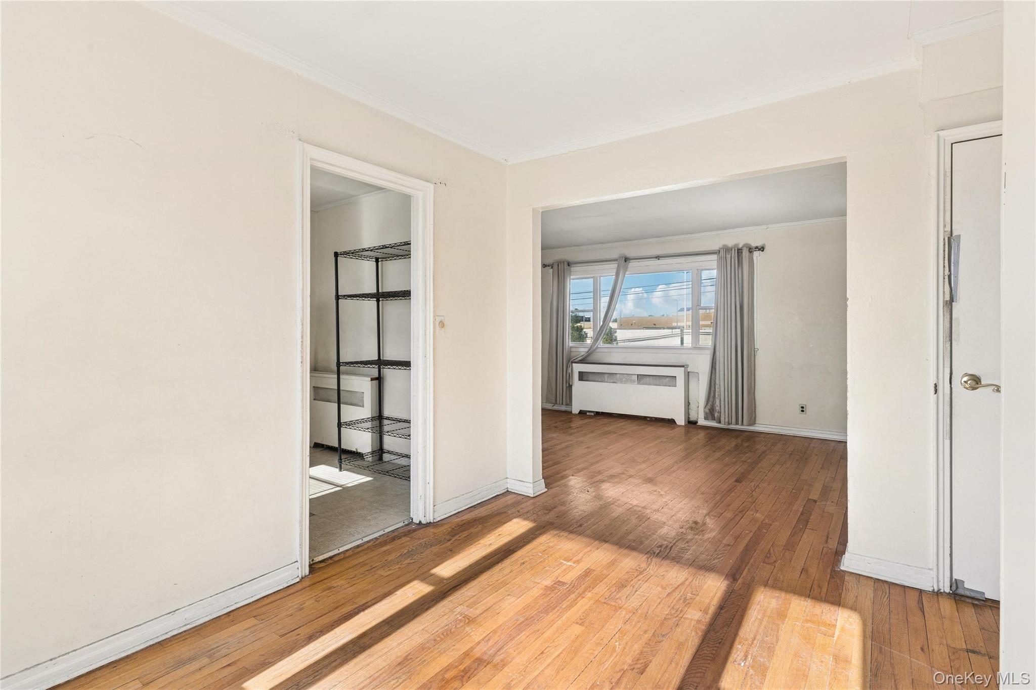 #7 photo, 2036 Front Street, East Meadow , NY 11554