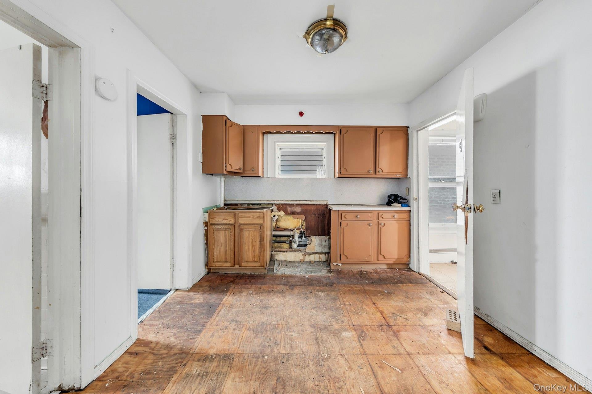 #11 photo, 103-37 116th Street, Richmond Hill S. , NY 11419