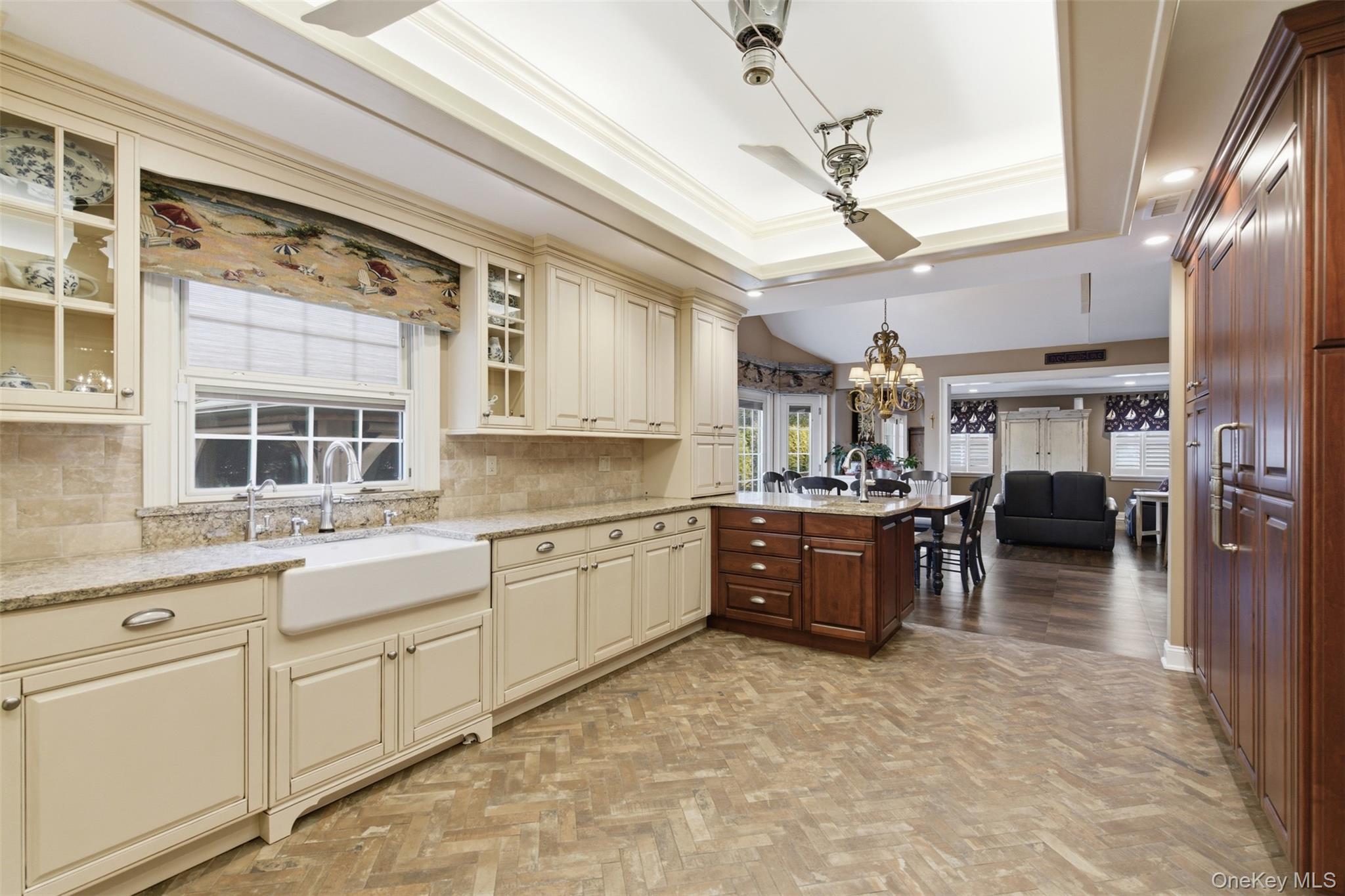 #10 photo, 2 Knoll Lane, Glen Head , NY 11545