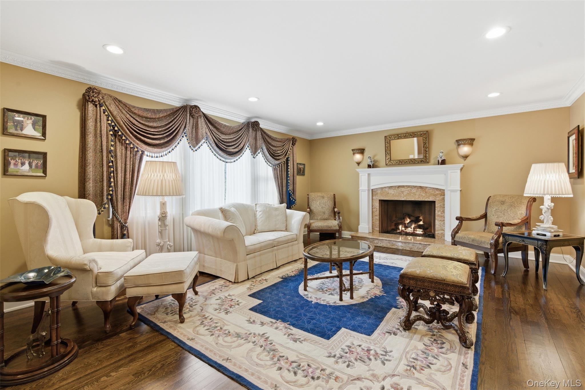 #12 photo, 2 Knoll Lane, Glen Head , NY 11545