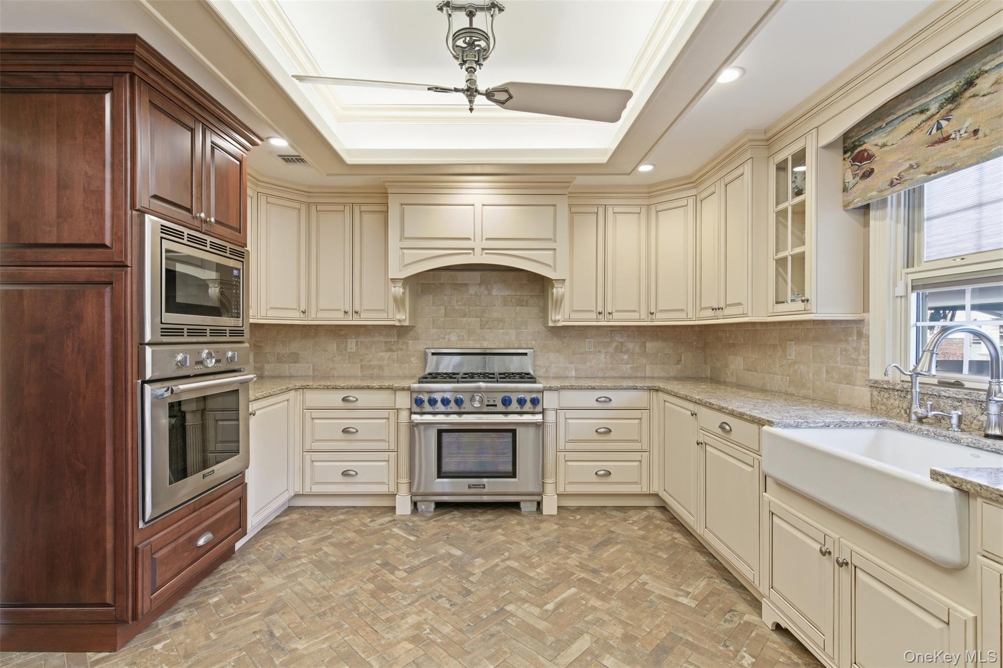 #8 photo, 2 Knoll Lane, Glen Head , NY 11545