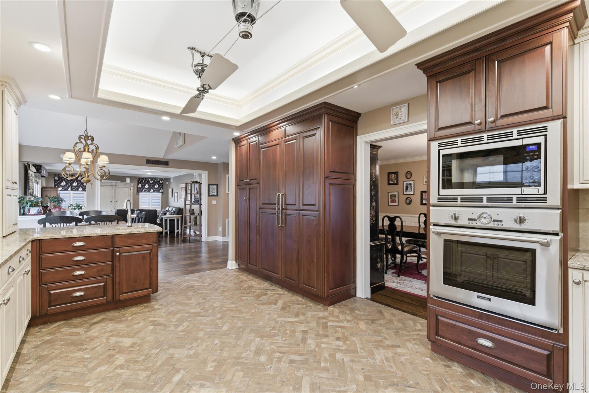 #9 photo, 2 Knoll Lane, Glen Head , NY 11545