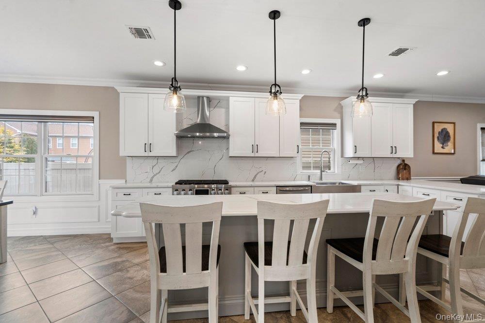 #8 photo, 157 Walnut Street, Massapequa Park , NY 11762