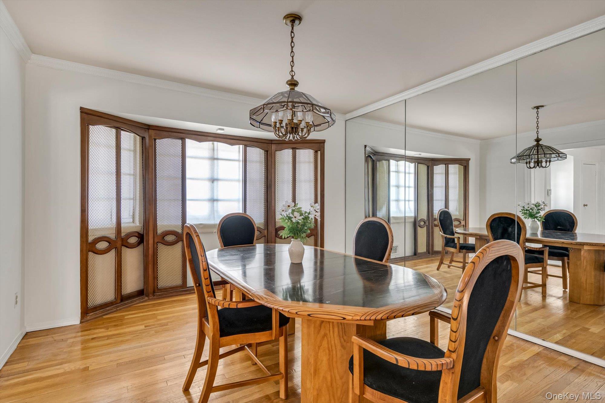 #8 photo, 23 Madison, নাসাউ কাউন্টি Jericho , NY 11753