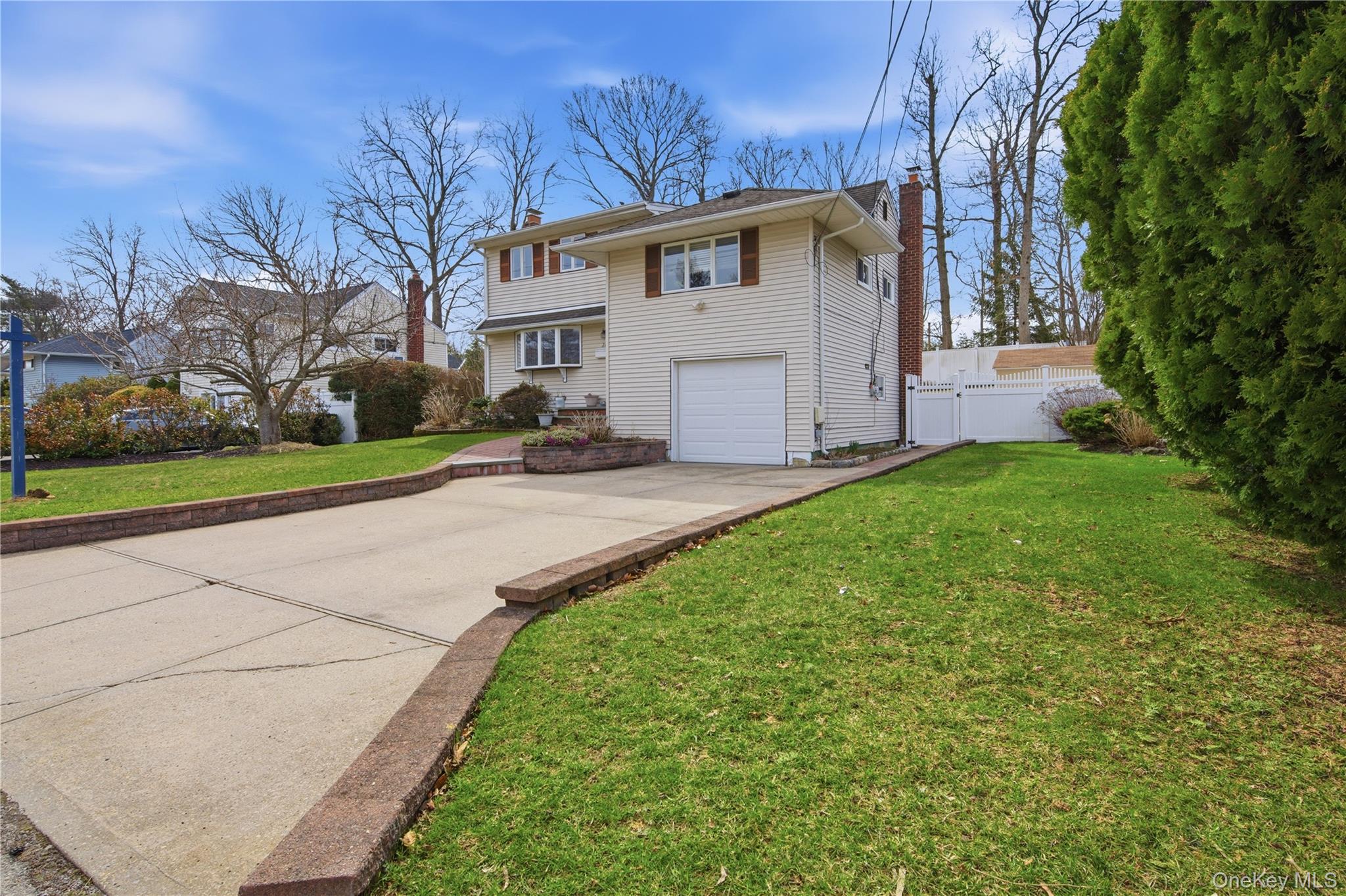 #3 photo, 26 Bowden Drive, سوفولك Huntington Station , NY 11746