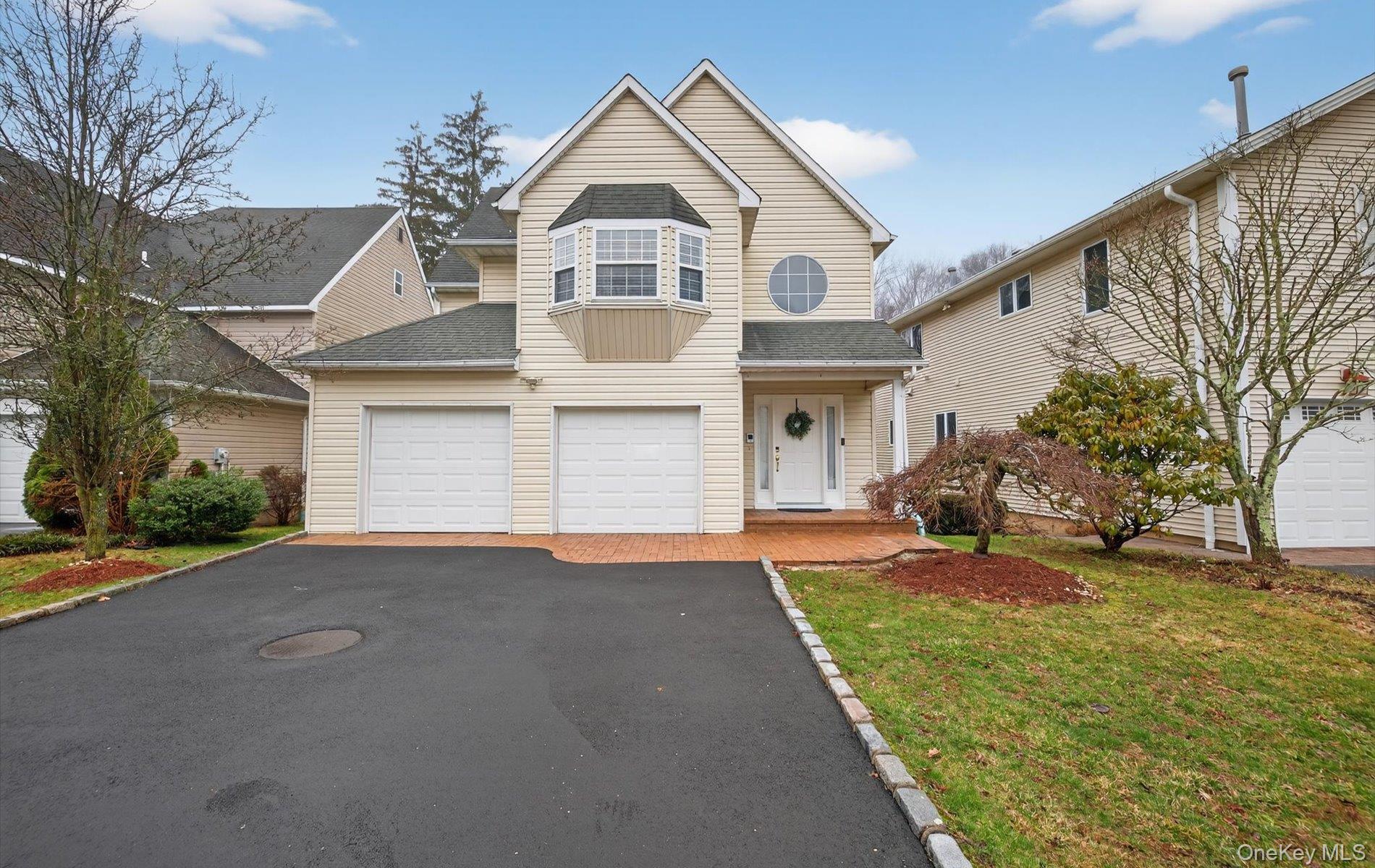 #2 photo, 9 Oxford Court, সাফোক কাউন্টি Wheatley Heights , NY 11798