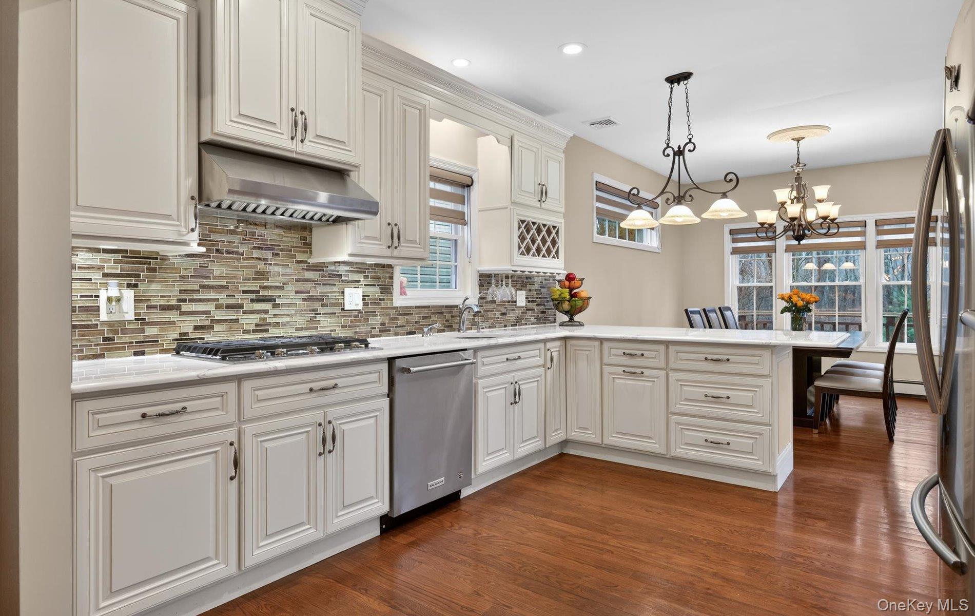 #5 photo, 9 Oxford Court, সাফোক কাউন্টি Wheatley Heights , NY 11798