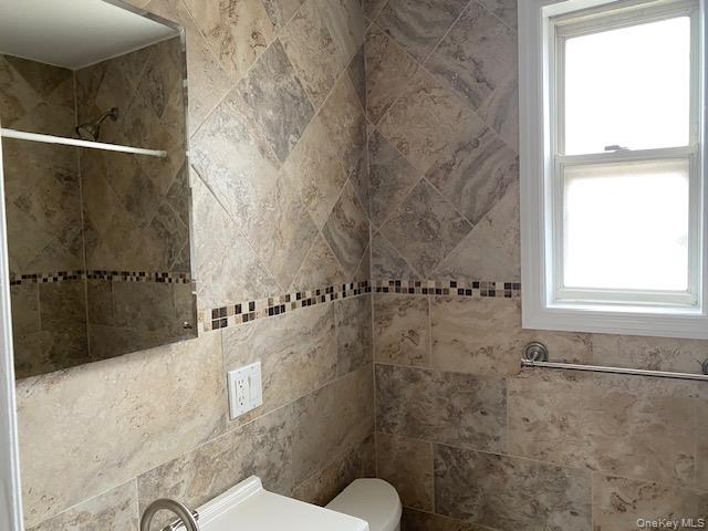 #11 photo, 255-36 74th Avenue, Glen Oaks , NY 11004