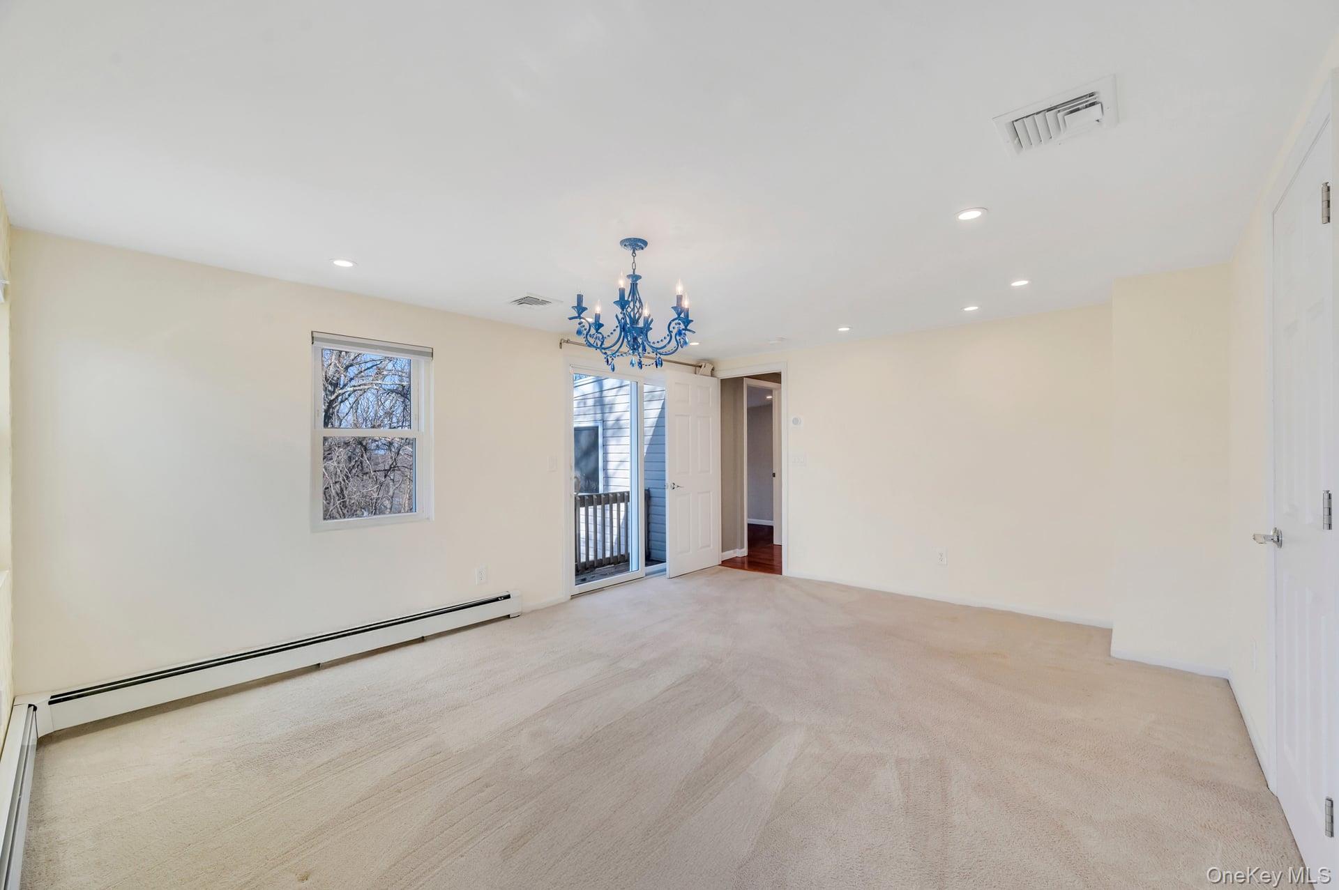 #11 photo, 39 Sycamore Avenue, Farmingville , NY 11738